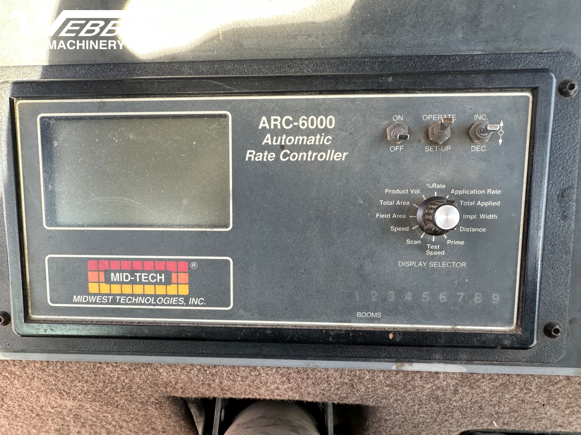 1998 Willmar 8100 Sprayer/High Clearance