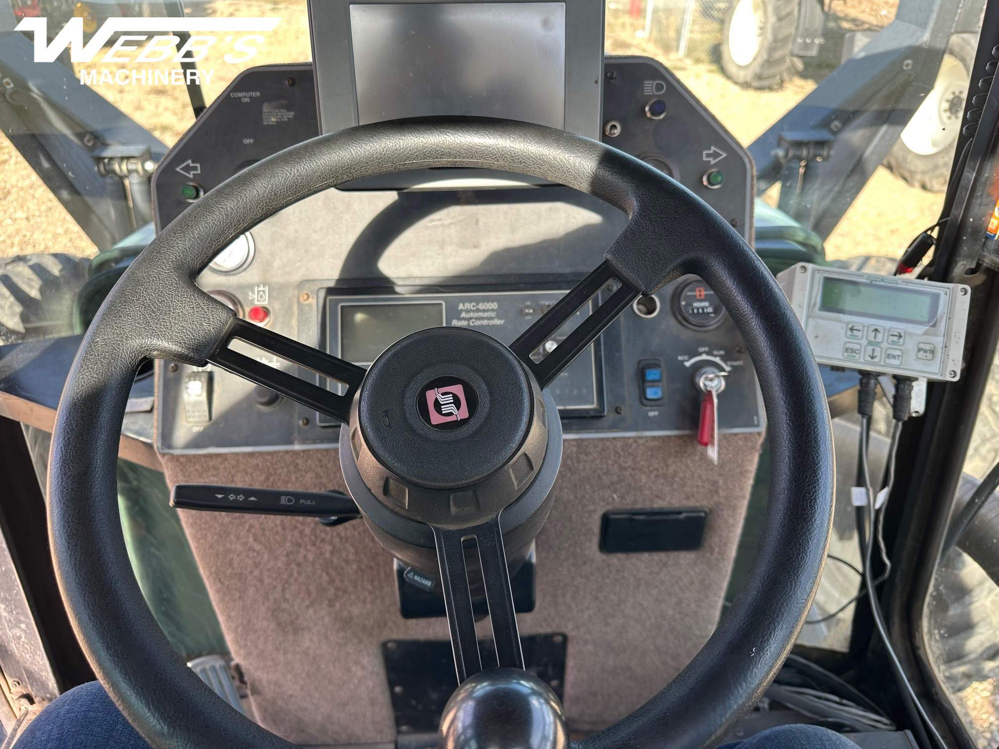 1998 Willmar 8100 Sprayer/High Clearance