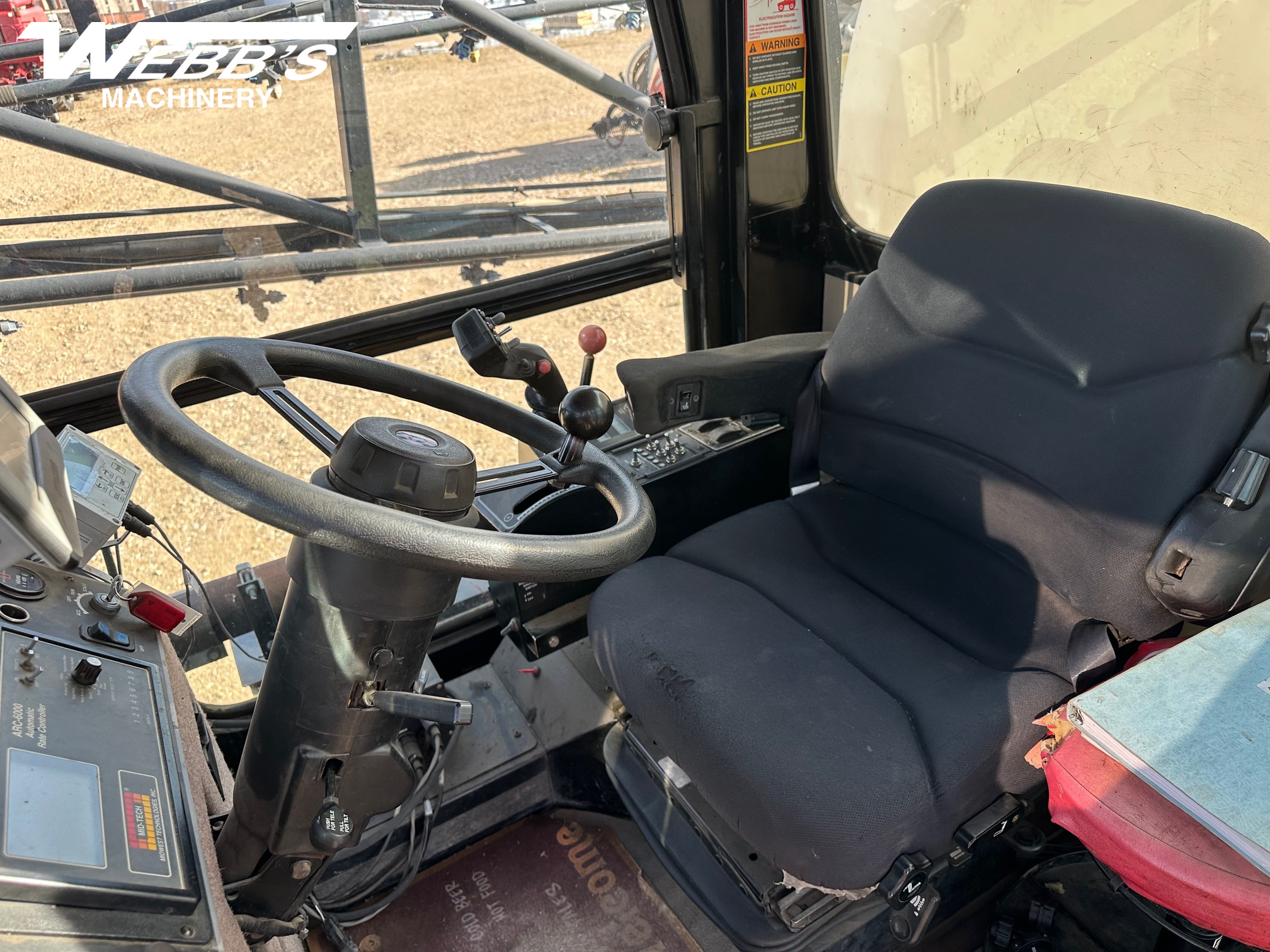 1998 Willmar 8100 Sprayer/High Clearance