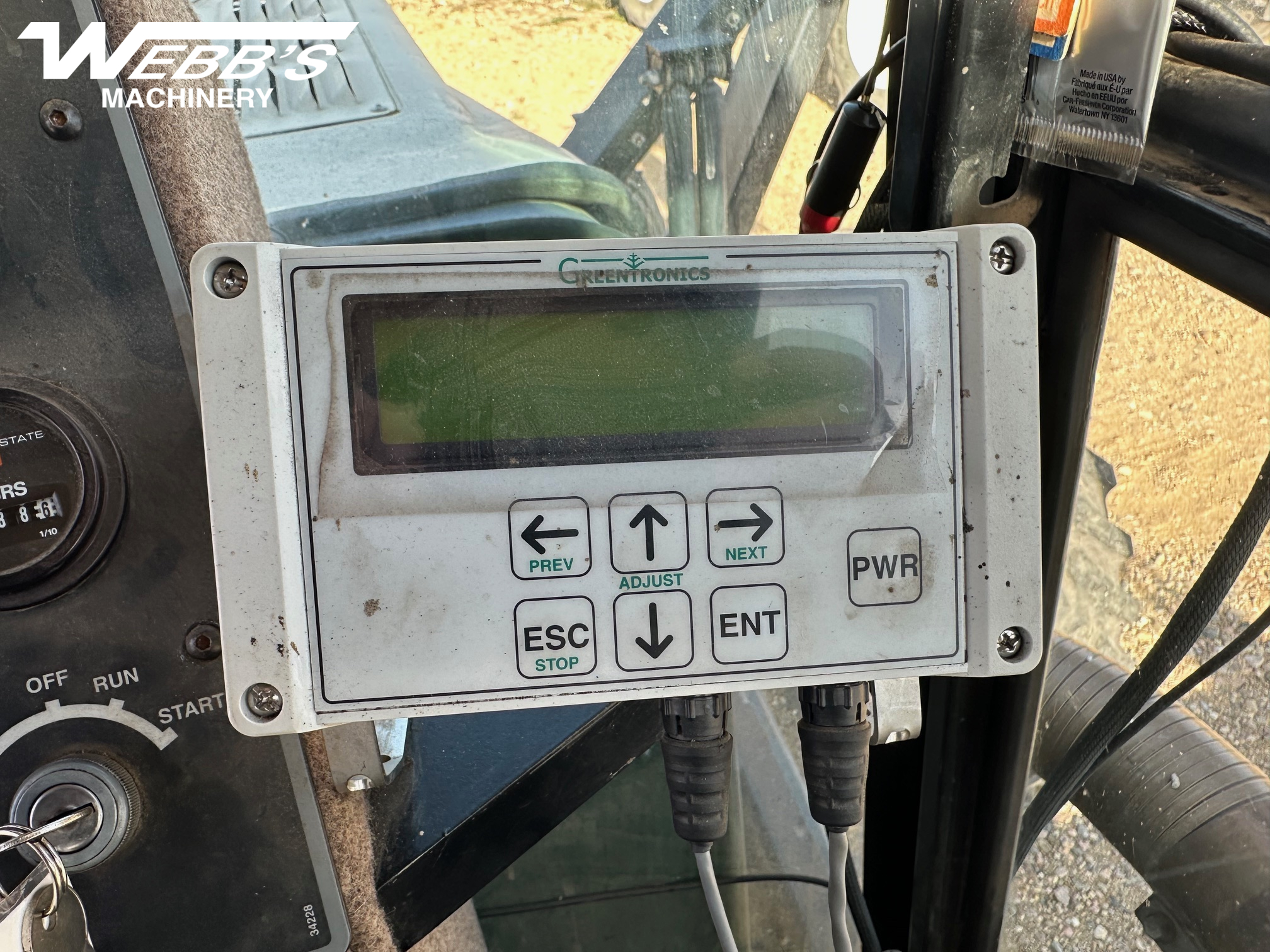 1998 Willmar 8100 Sprayer/High Clearance