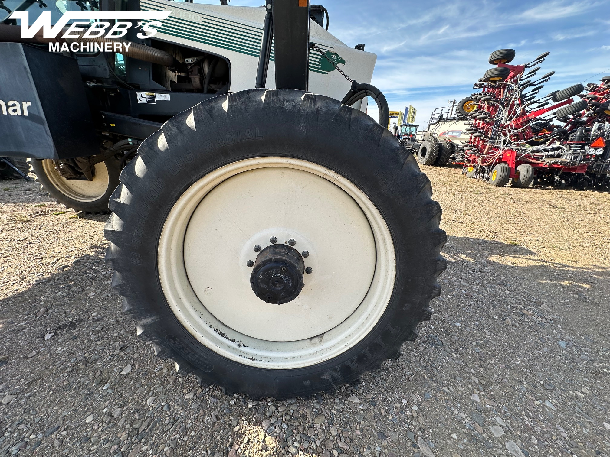 1998 Willmar 8100 Sprayer/High Clearance