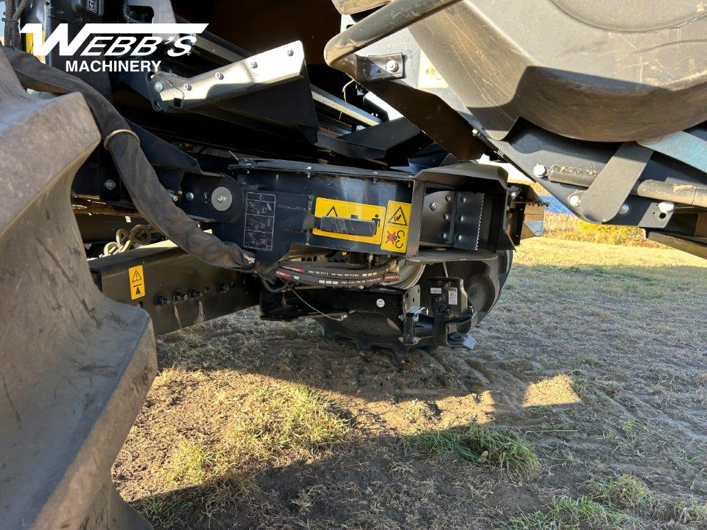 2023 New Holland CR10.90Z Combine