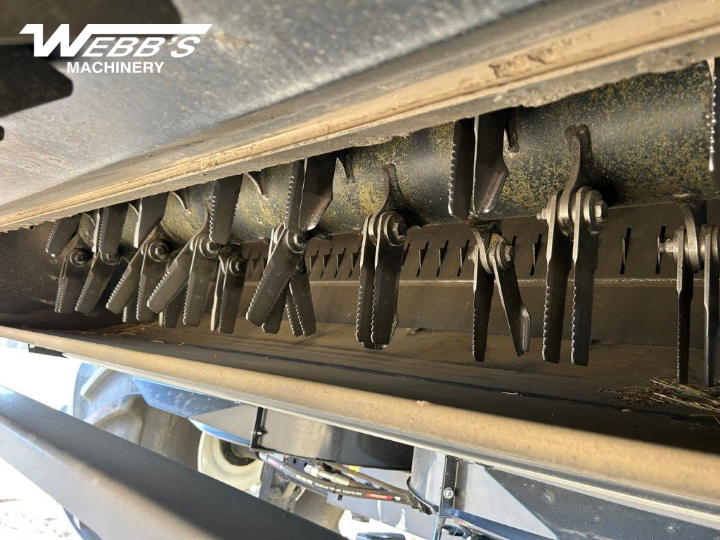 2023 New Holland CR10.90Z Combine