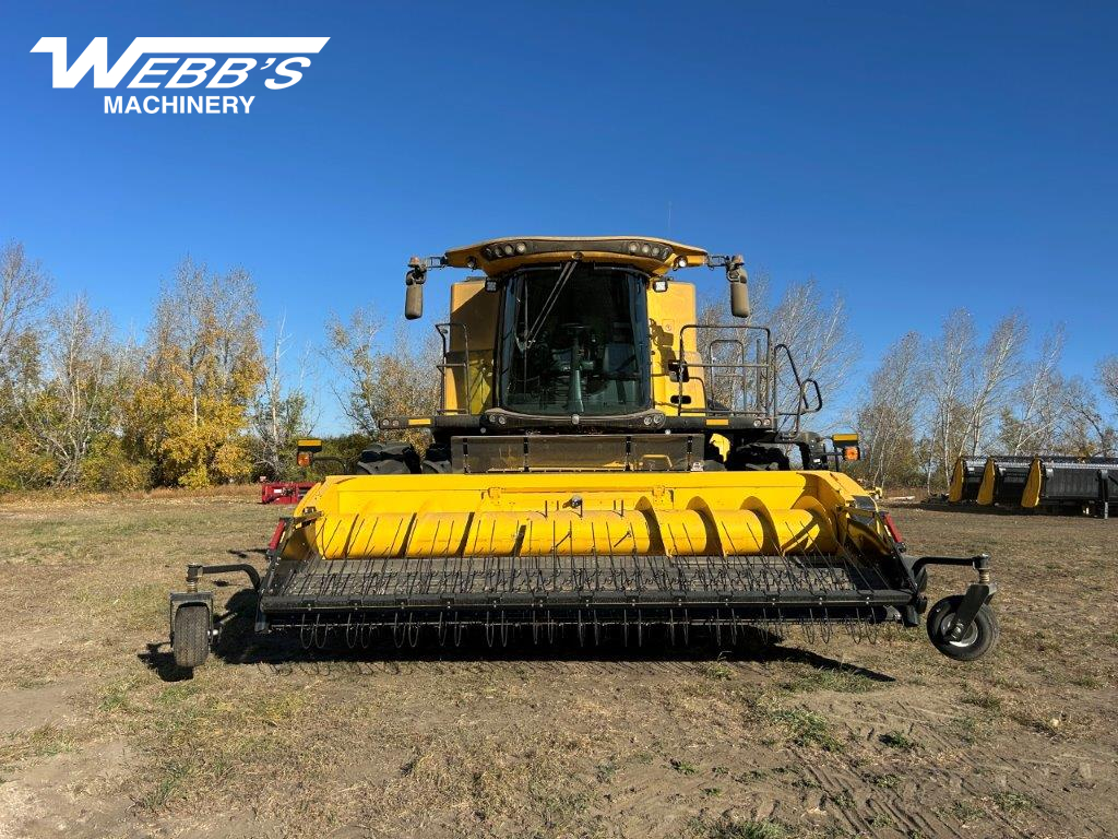 2023 New Holland CR10.90Z Combine