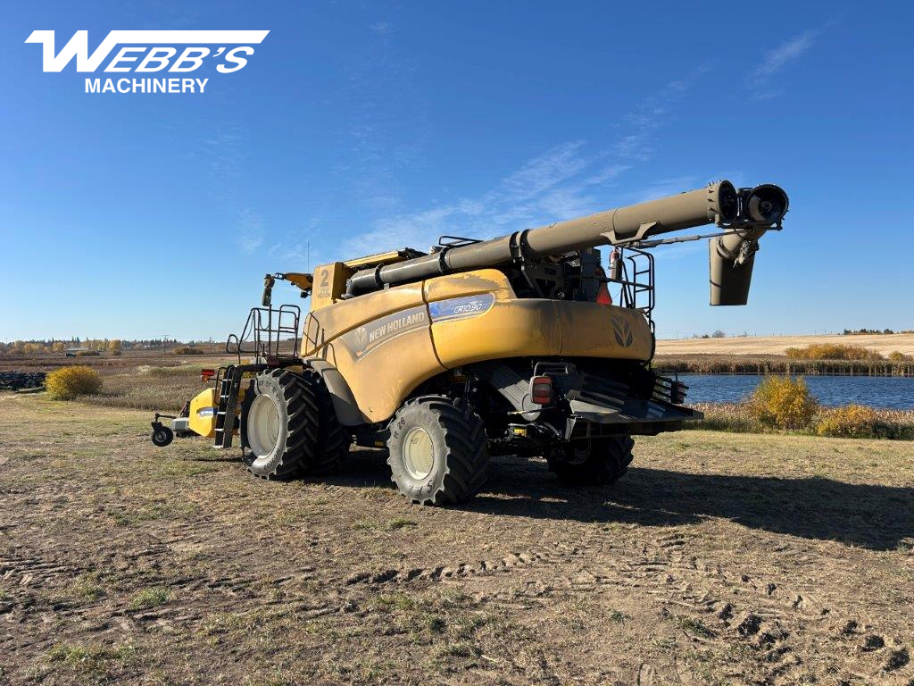 2023 New Holland CR10.90Z Combine