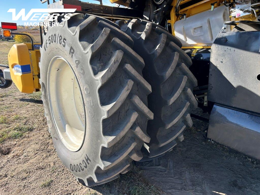 2023 New Holland CR10.90Z Combine