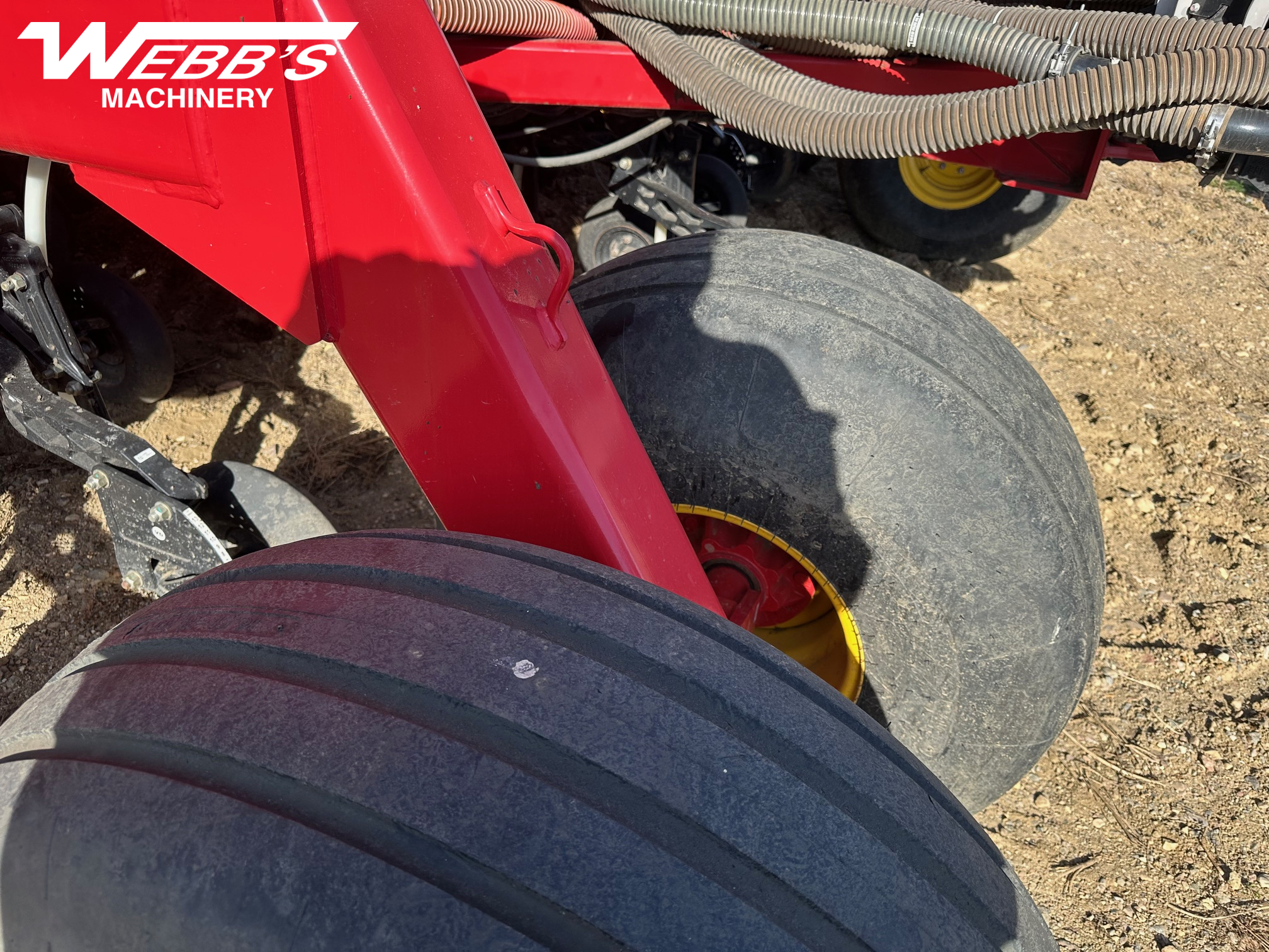 2022 Bourgault L9950/3330HF-66 Air Drill