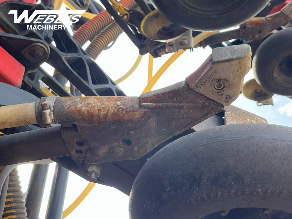 2015 Bourgault 3320-66/71300 Air Drill