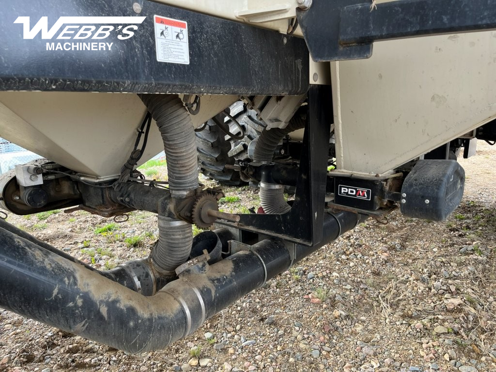 2015 Bourgault 3320-66/71300 Air Drill