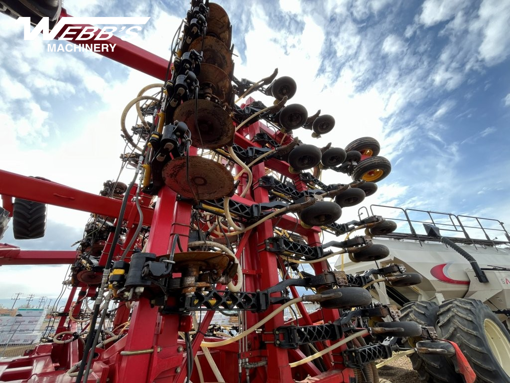 2015 Bourgault 3320-66/71300 Air Drill