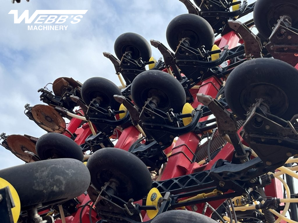 2015 Bourgault 3320-66/71300 Air Drill