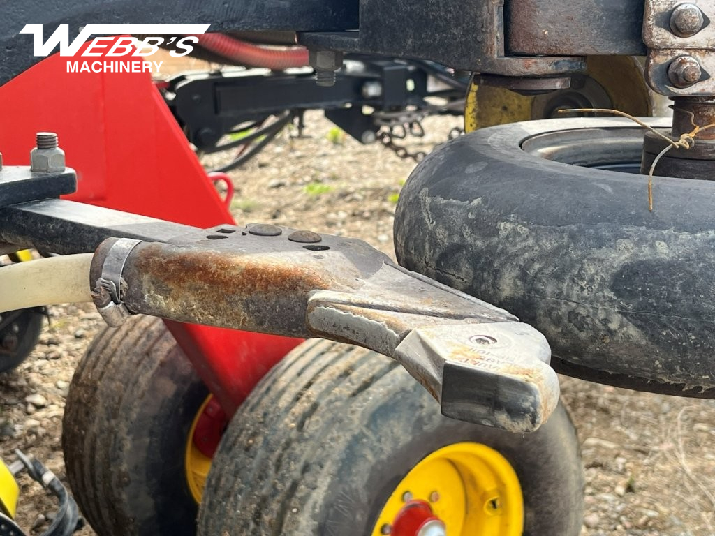 2015 Bourgault 3320-66/71300 Air Drill