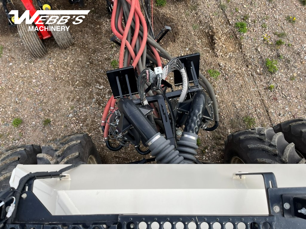 2015 Bourgault 3320-66/71300 Air Drill