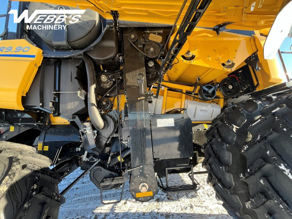 2024 New Holland CR9.90Z Combine