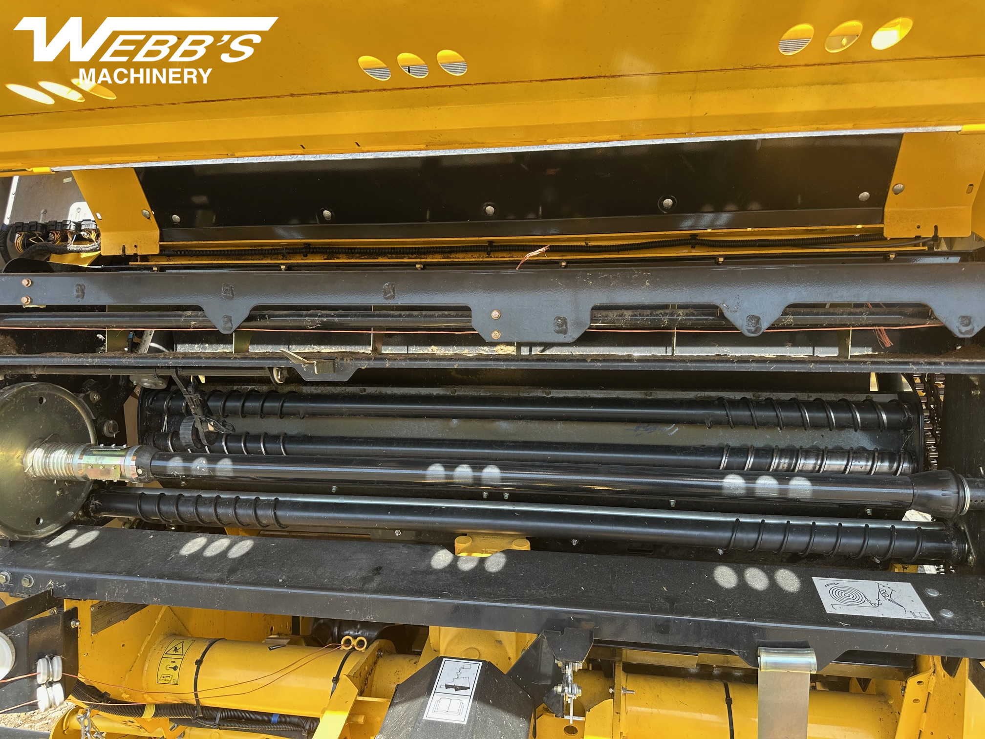 2023 New Holland Rollbelt 560 Baler/Round
