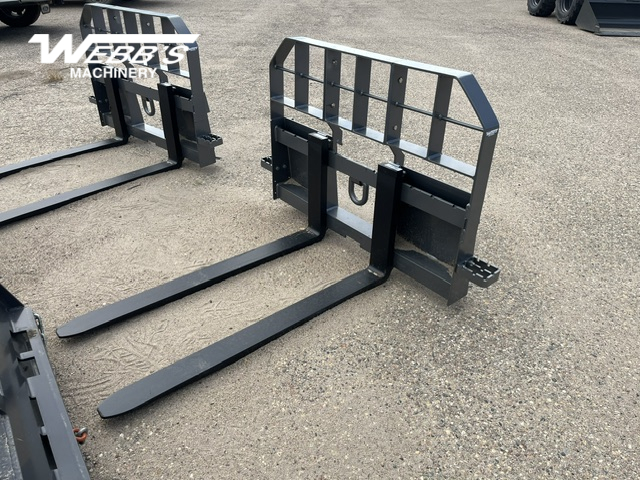 2026 New Holland 733CN43967FP Pallet Fork