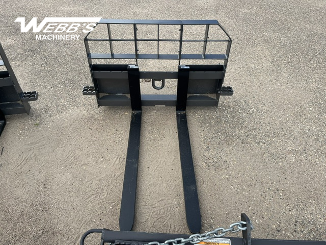 2026 New Holland 733CN43967FP Pallet Fork