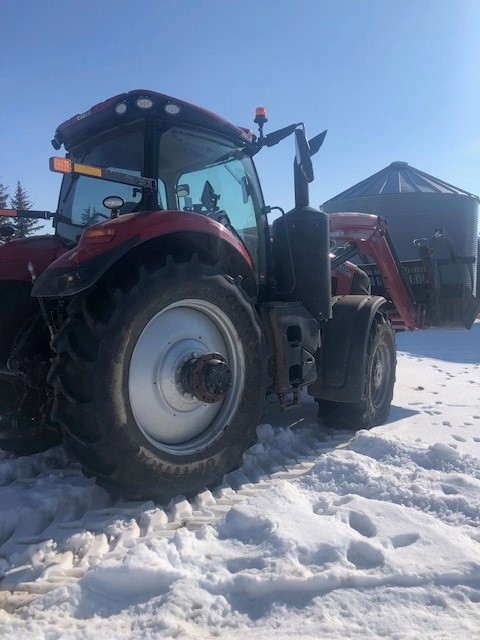 2022 Case MAG200 Tractor