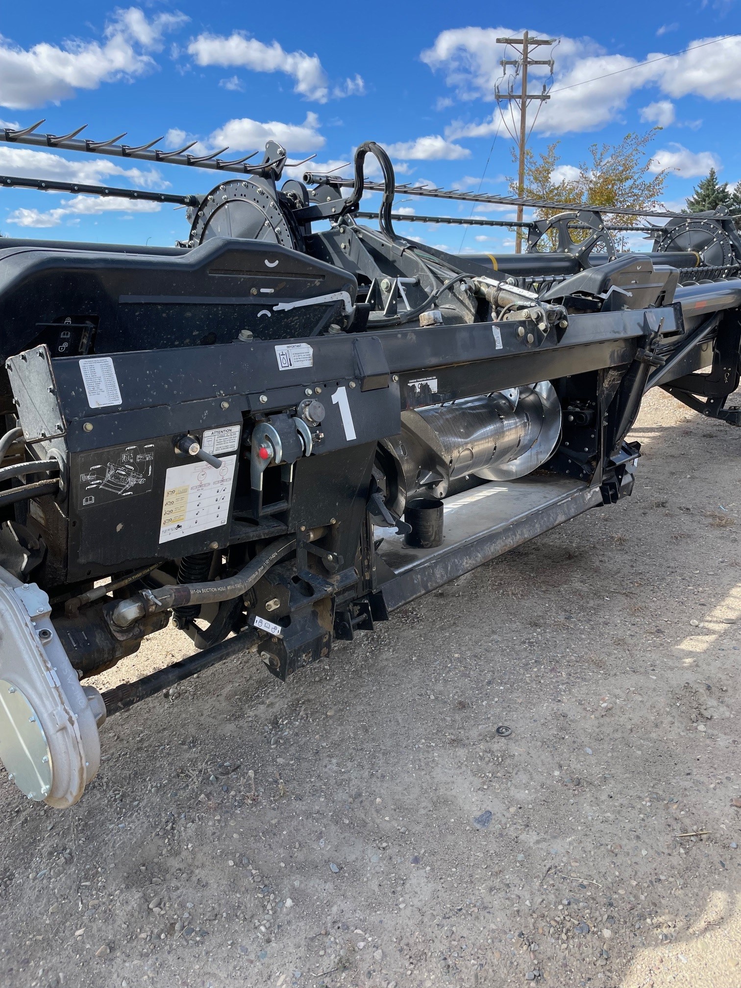 2017 MacDon FD75-45 Header Combine