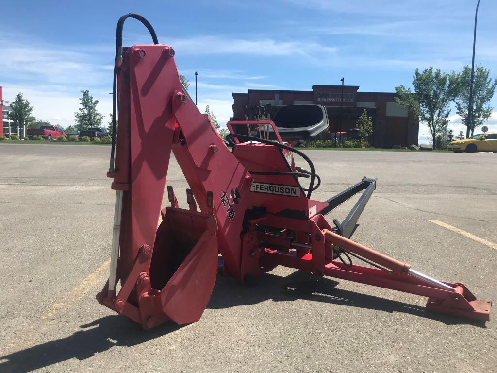 2000 Massey Ferguson 1216 Backhoe Attachment