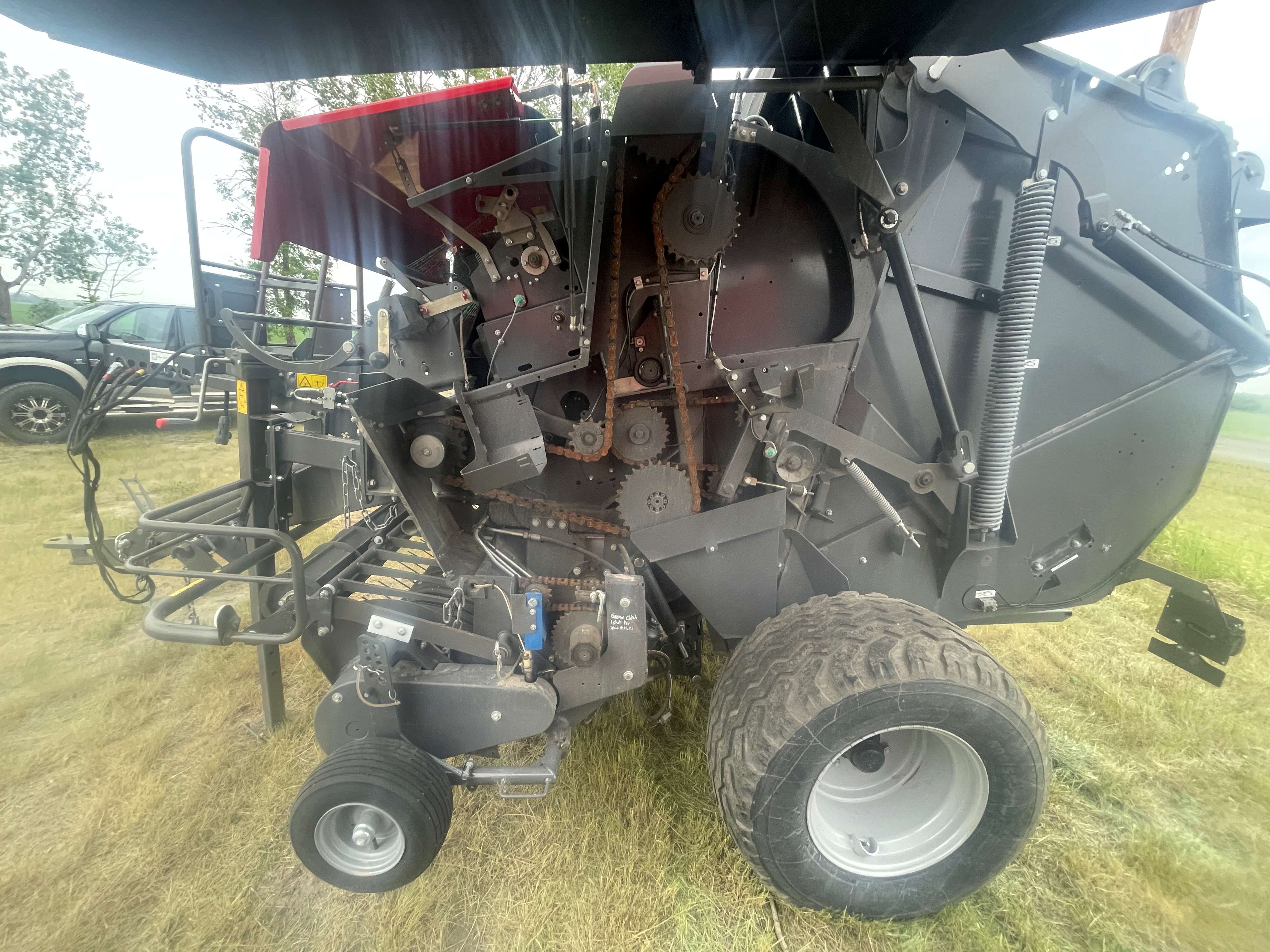 2022 Massey Ferguson 4180V Baler/Round