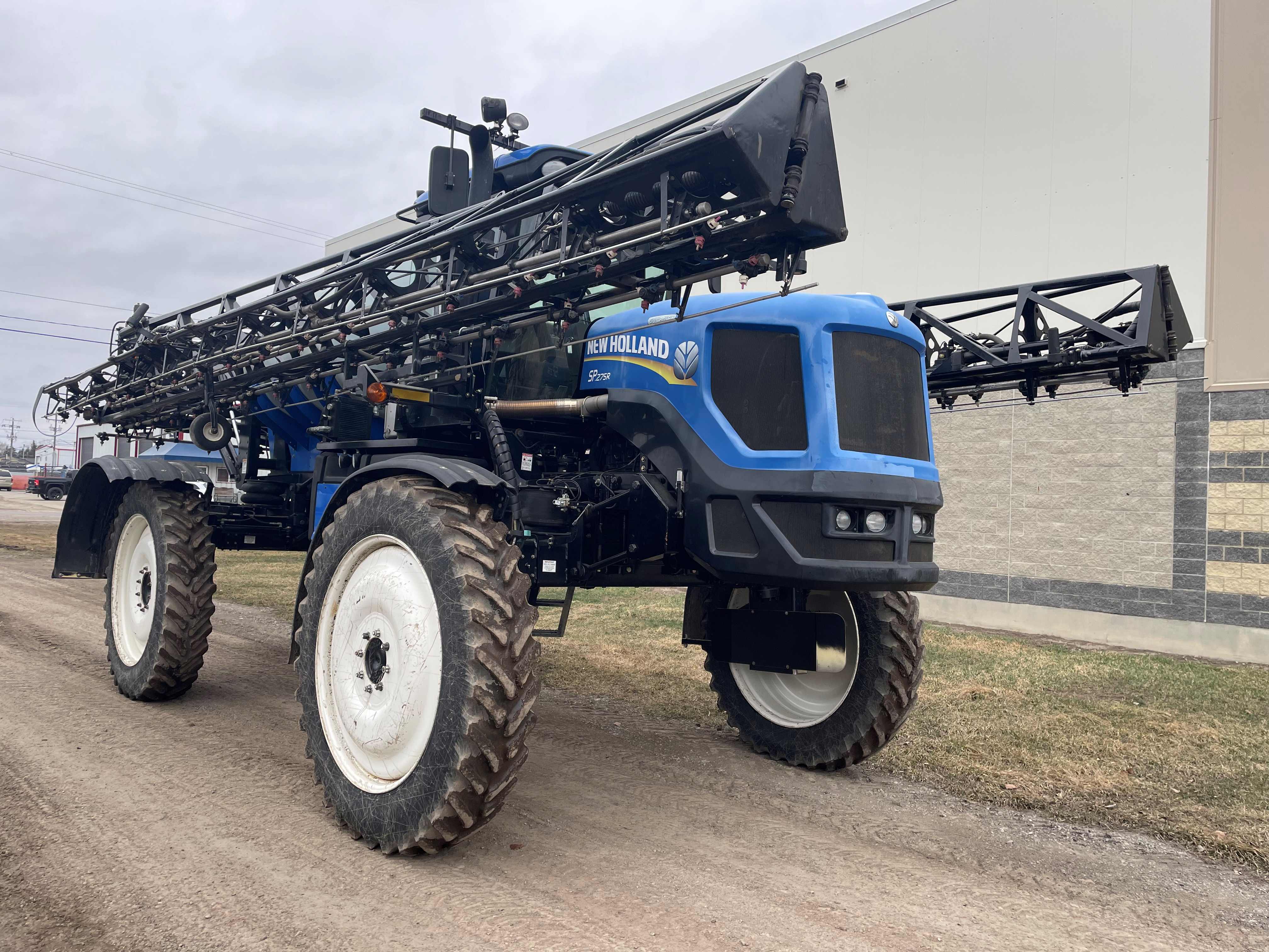 2012 New Holland SP275R Sprayer/High Clearance