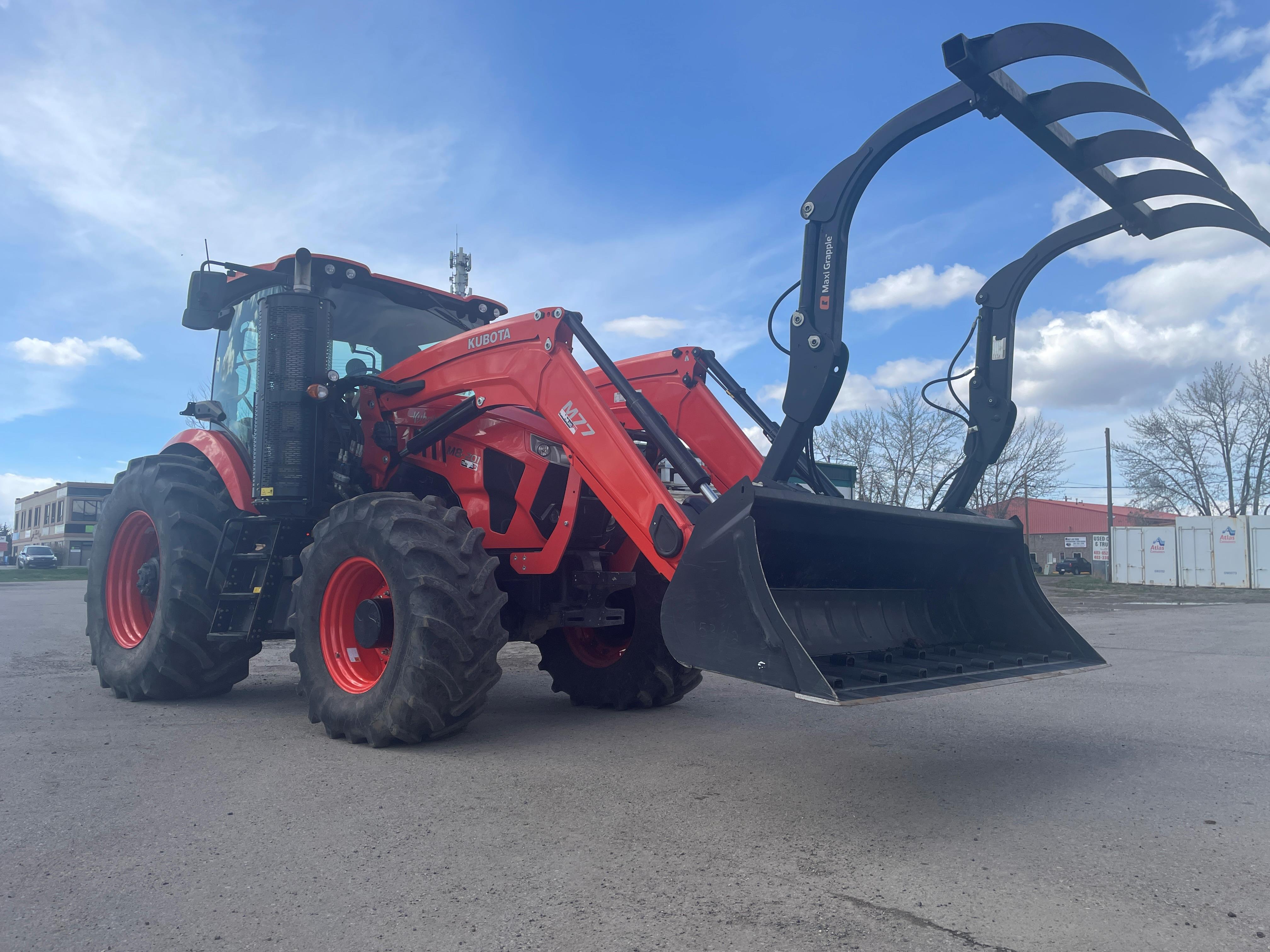 2020 Kubota M8-201 Tractor