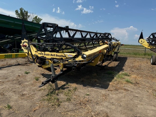 2009 Honey Bee SP30 Windrower Draper Header