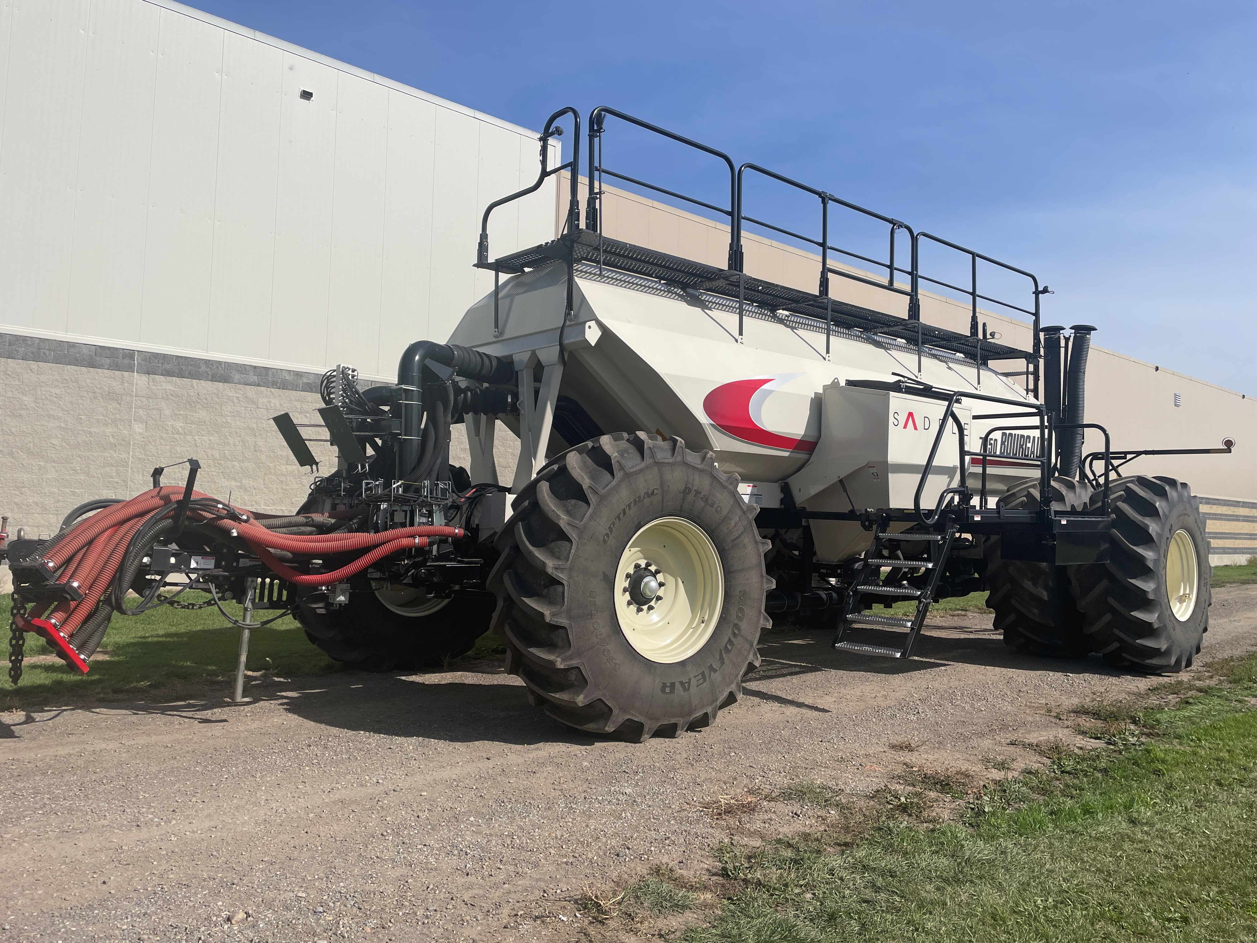 2016 Bourgault 7950 Air Tank/Cart