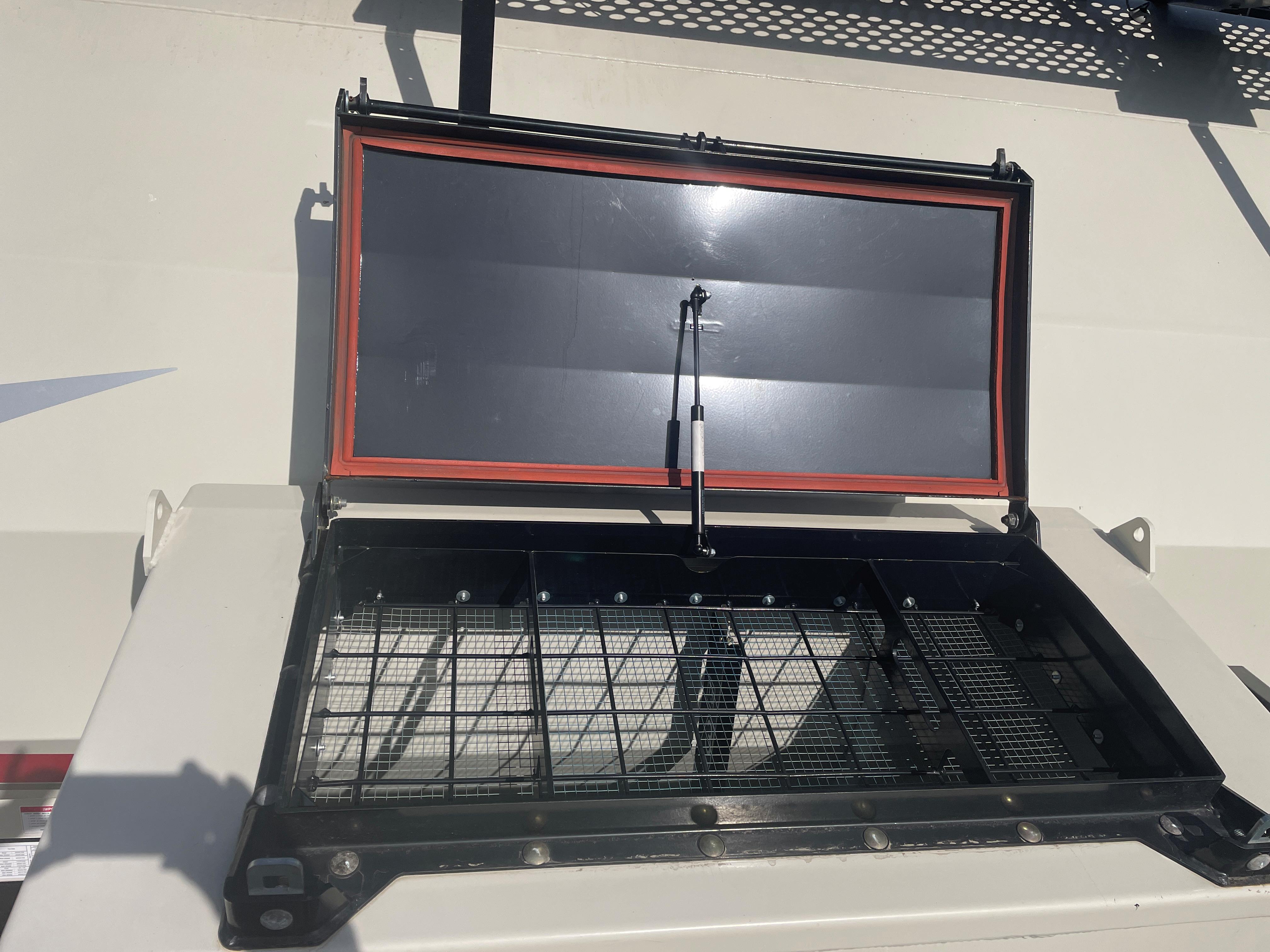 2016 Bourgault 7950 Air Tank/Cart