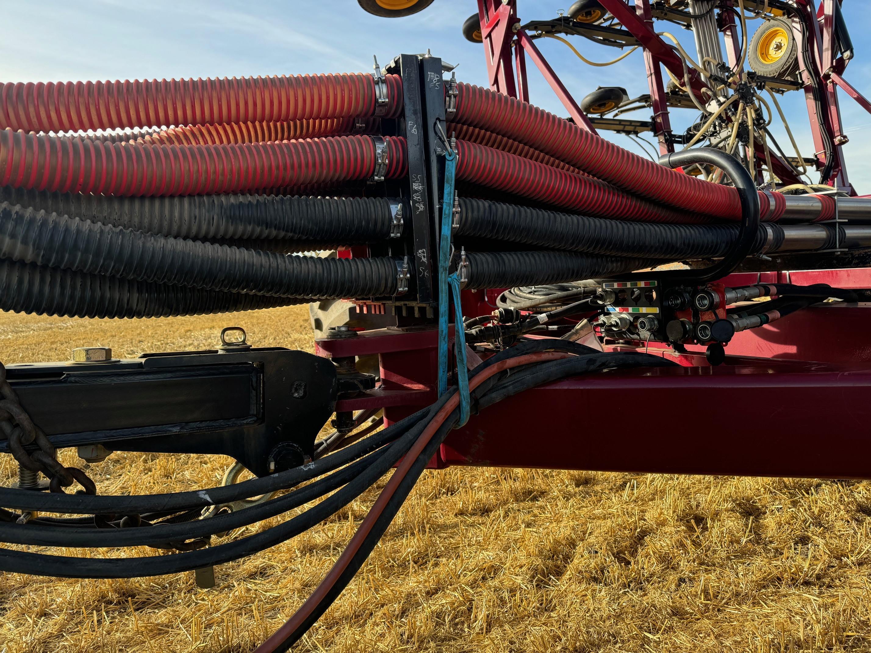 2016 Seed Hawk 7950 Air Drill