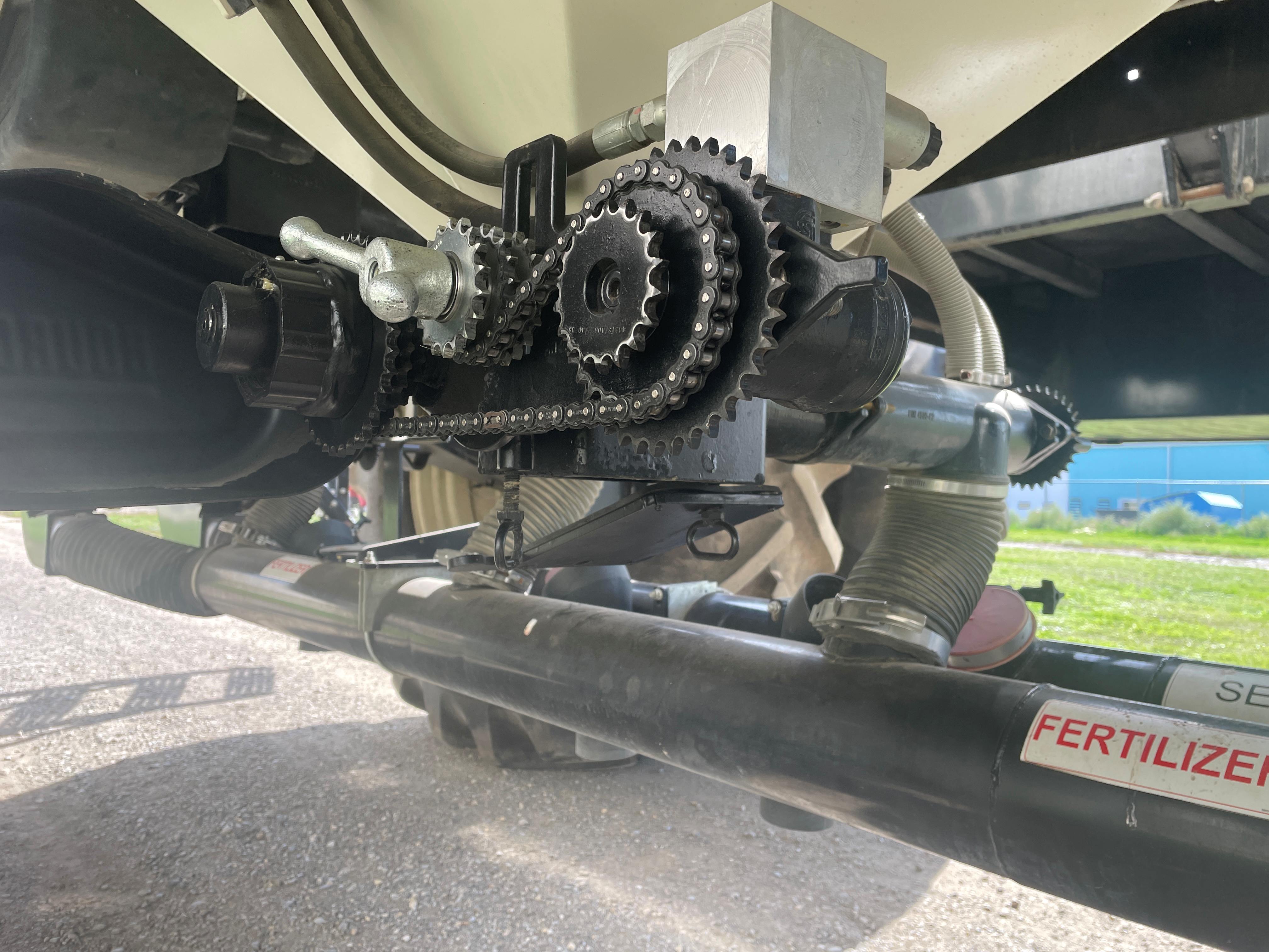 2016 Bourgault 7950 Air Tank/Cart