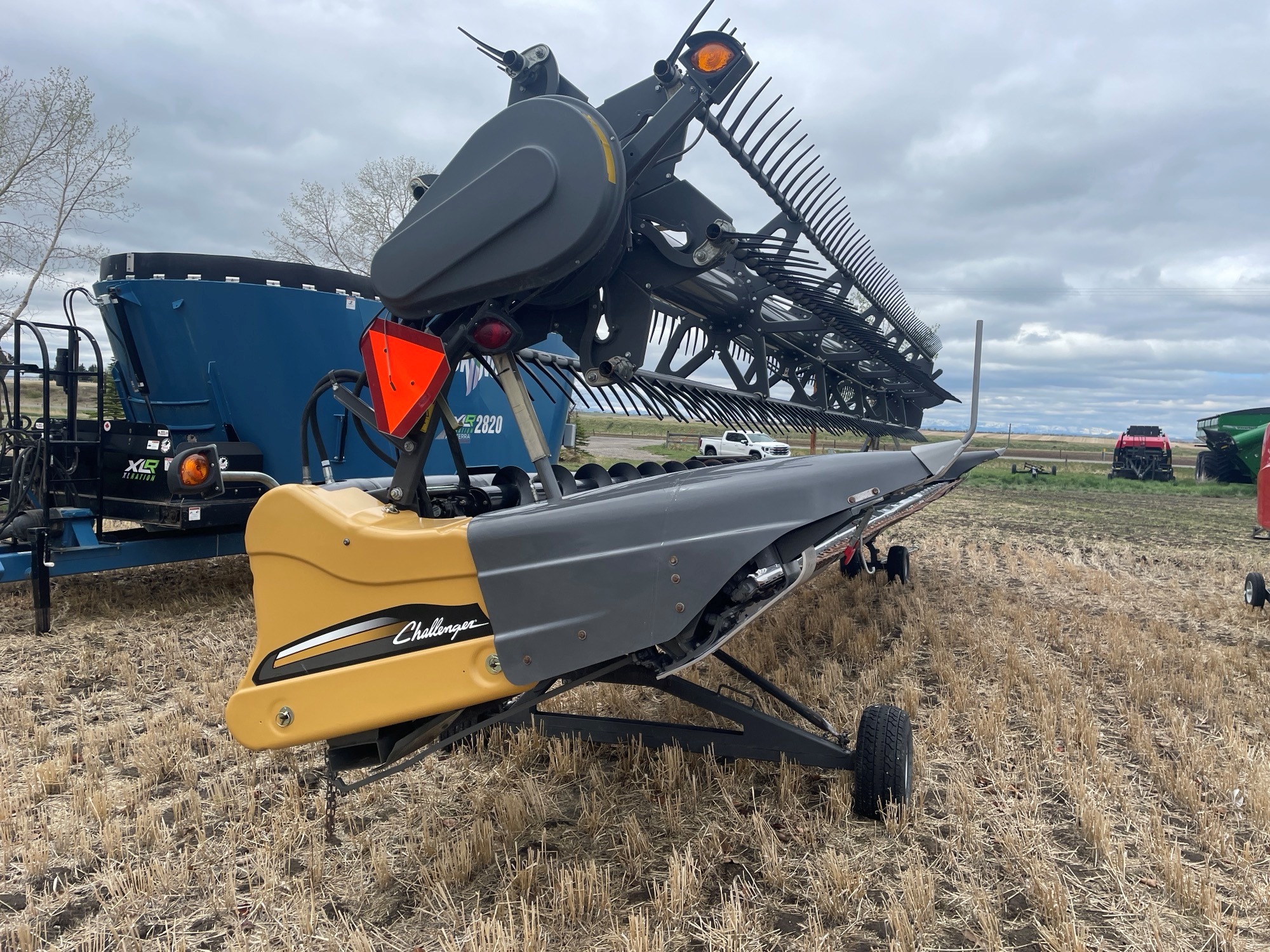 2017 AGCO 9255-35 Header Flex
