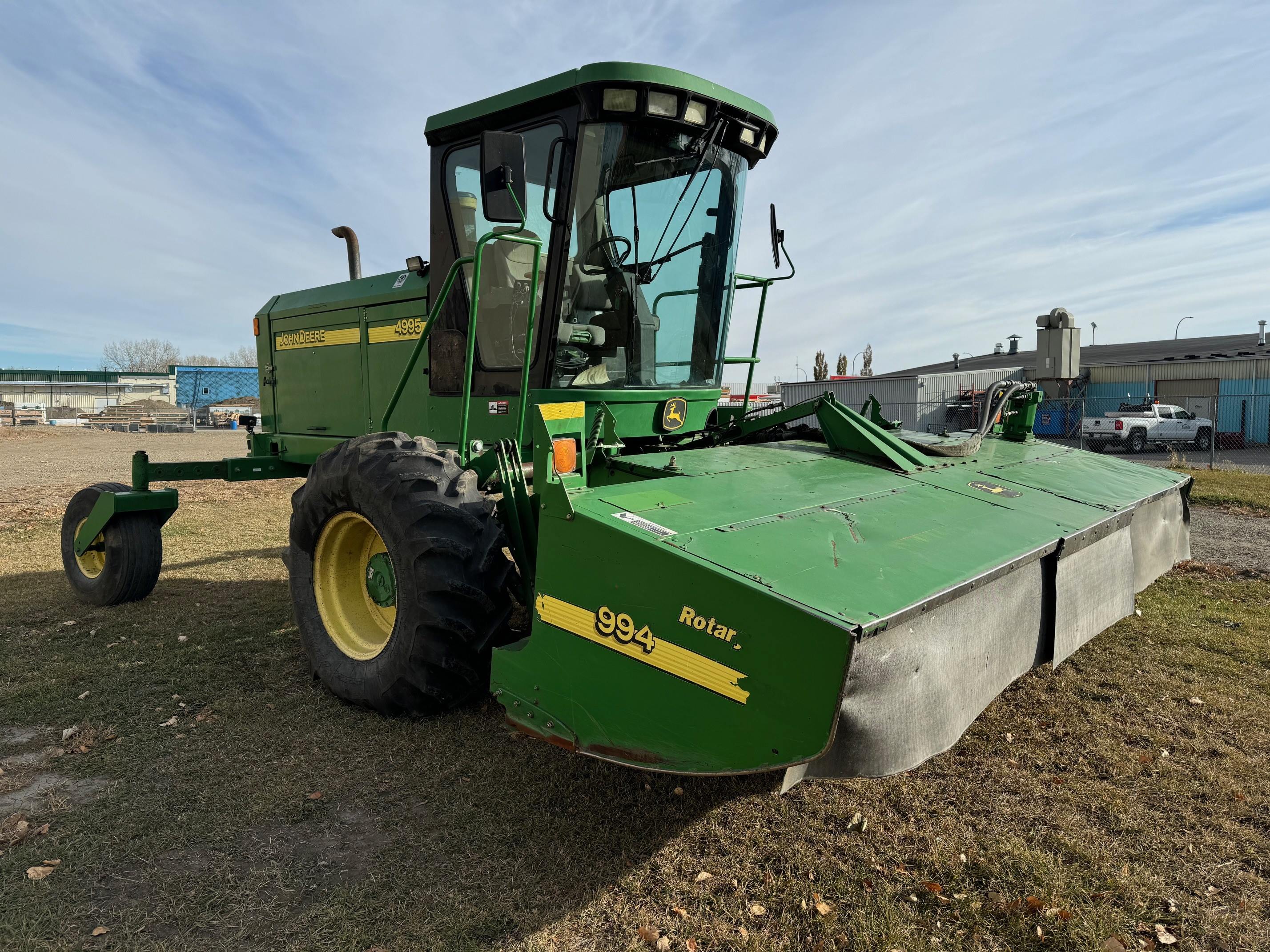 2003 John Deere 4995 Windrower