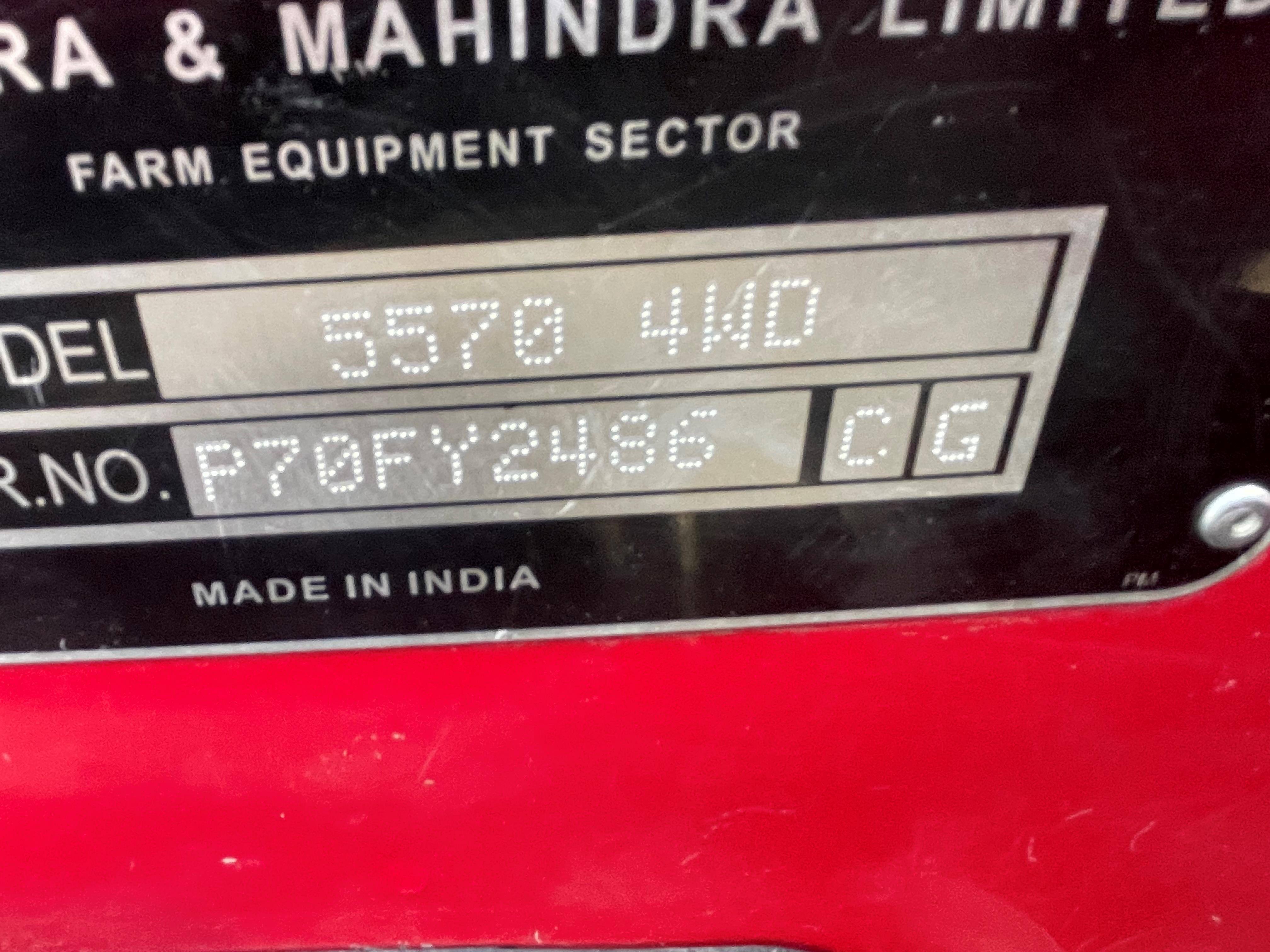 2017 Mahindra 5570 Tractor