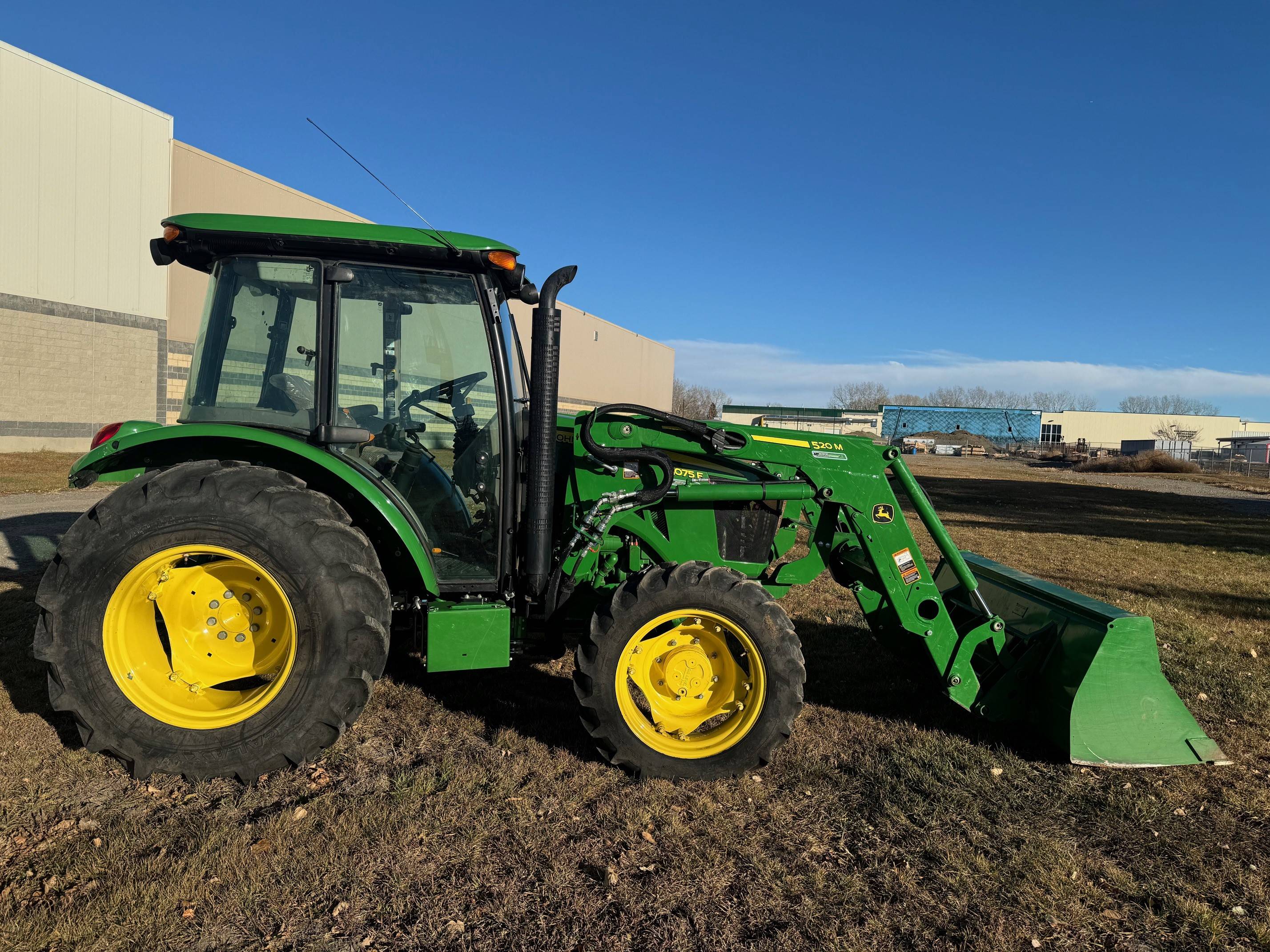 2019 John Deere 5075E Tractor