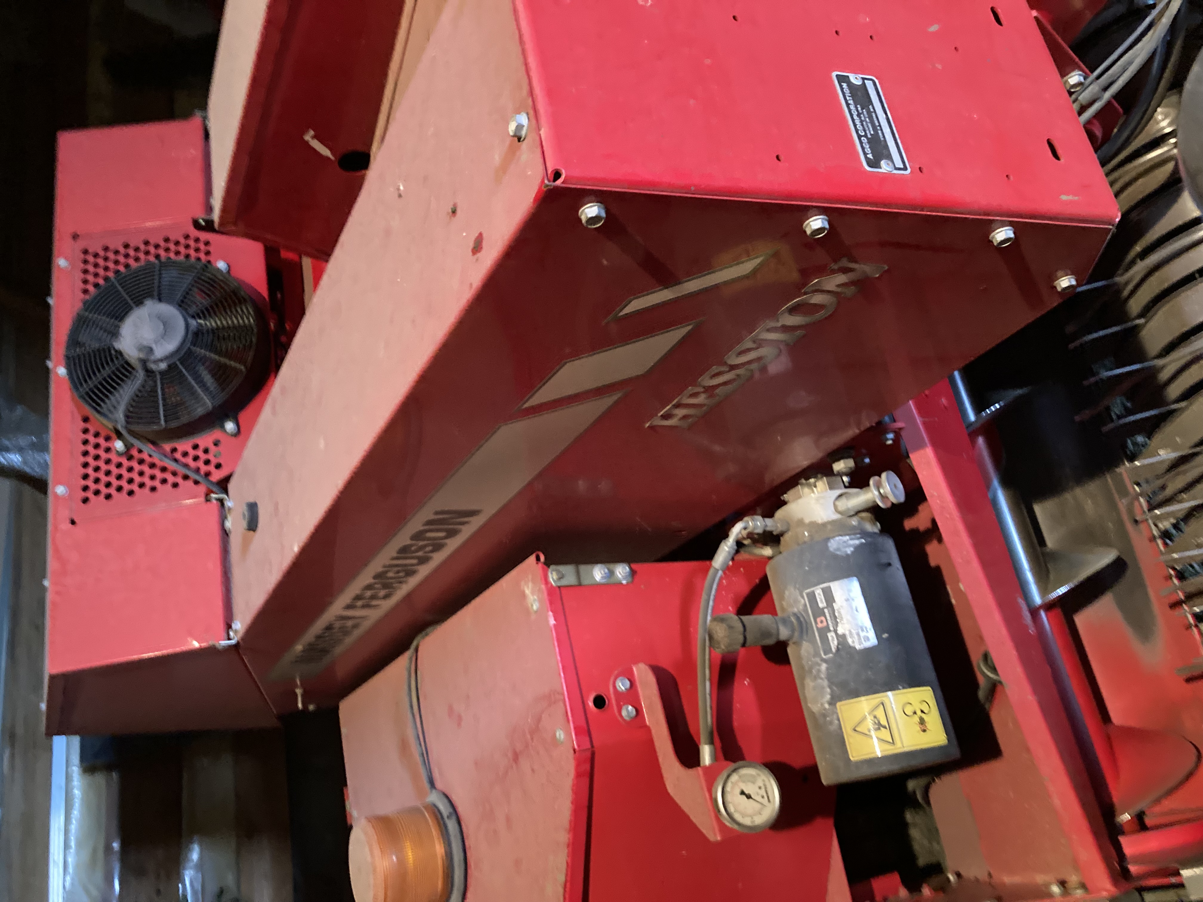 2015 Massey Ferguson 1840 Baler/Square