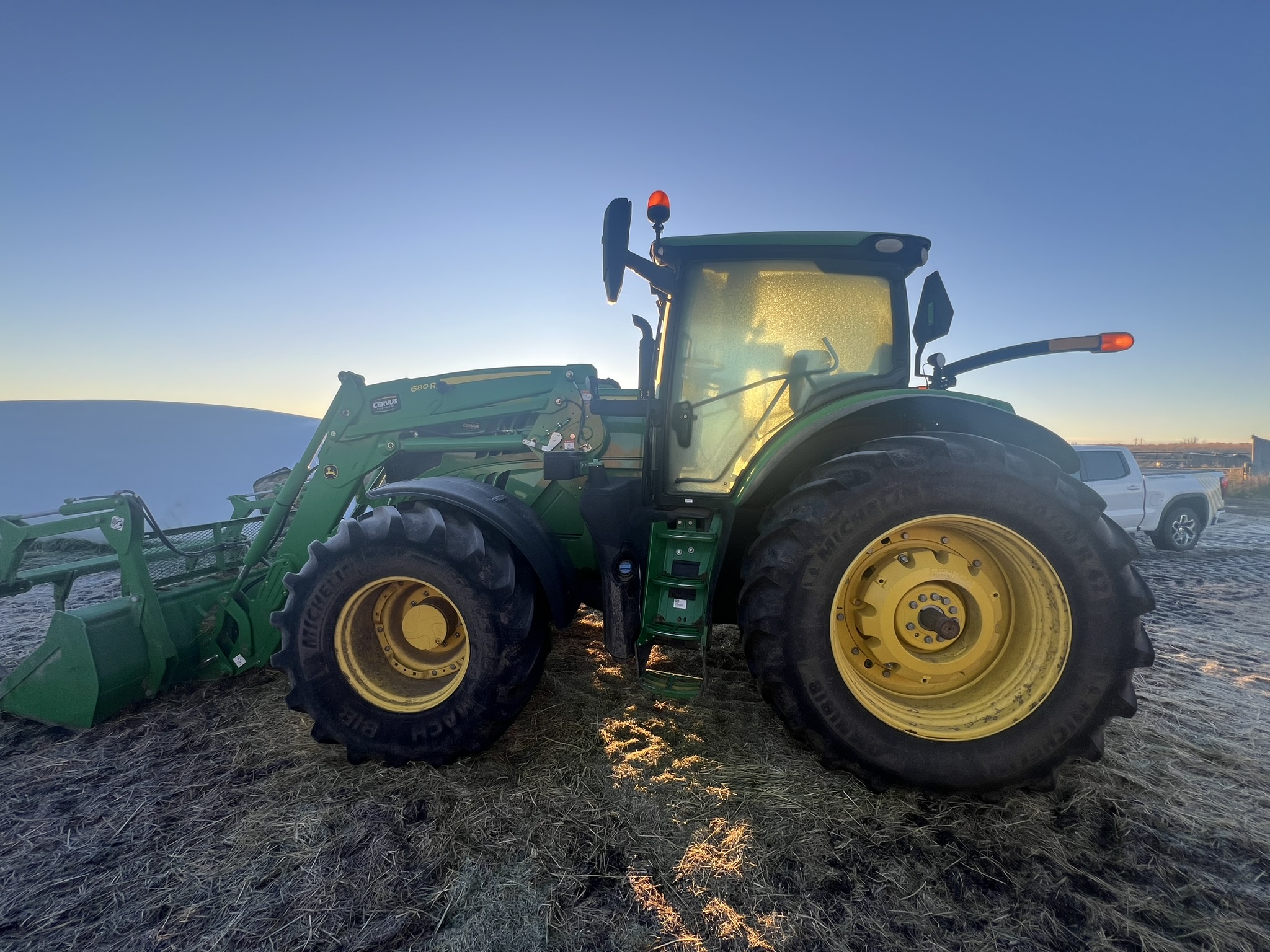 2021 John Deere 6195R Tractor