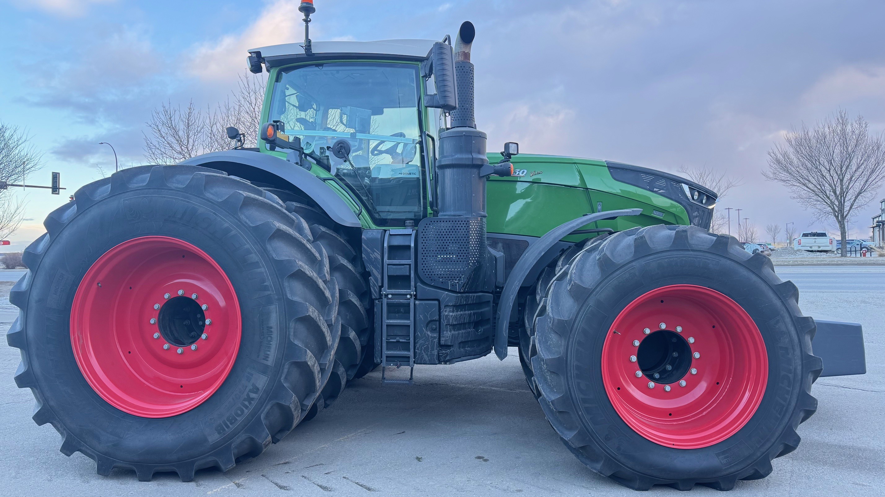 2018 Fendt 1050 Tractor