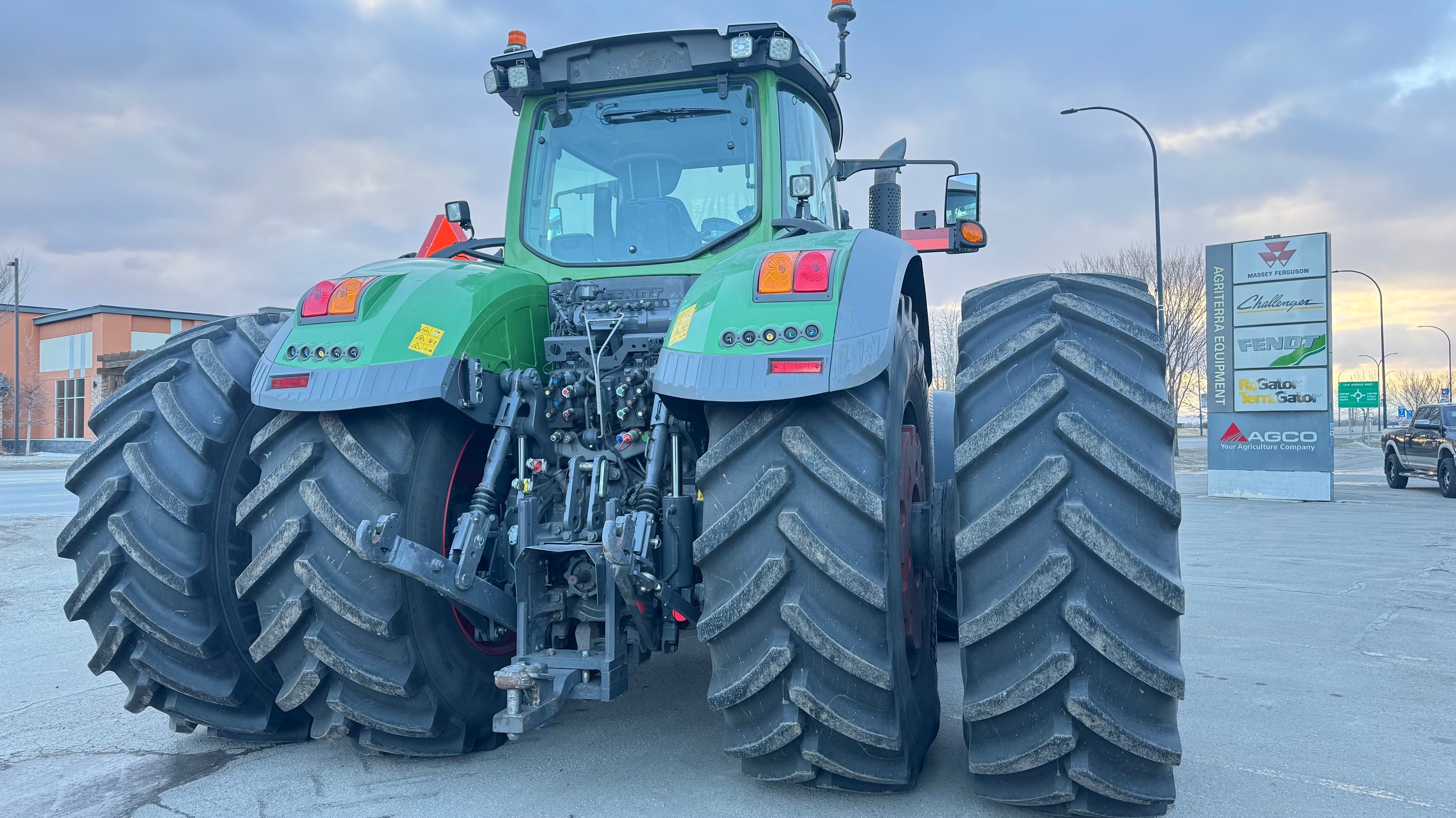 2018 Fendt 1050 Tractor