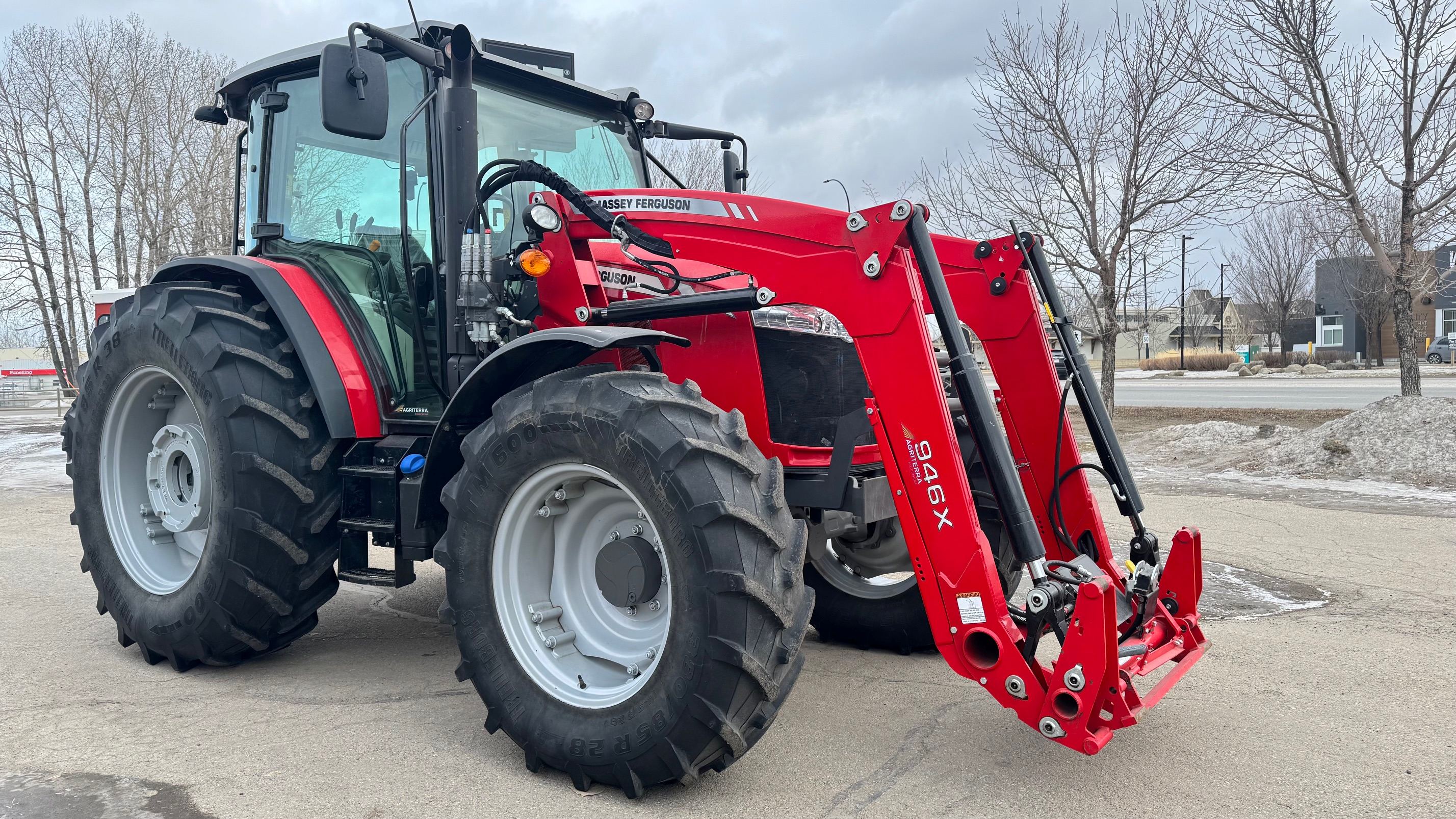 2020 Massey Ferguson 6713 Tractor