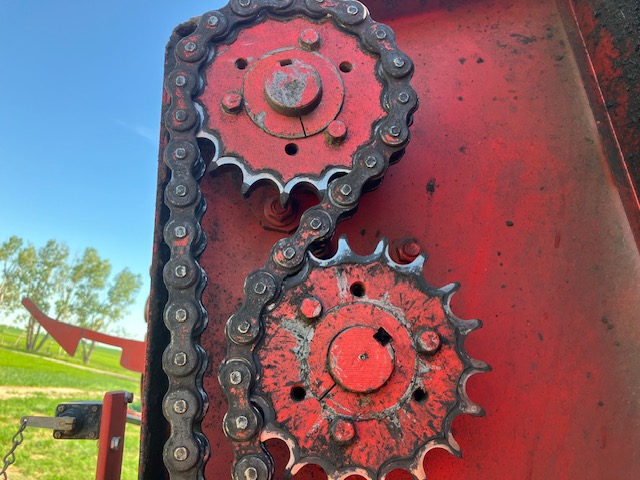 1986 Massey Ferguson 1560 Baler/Round