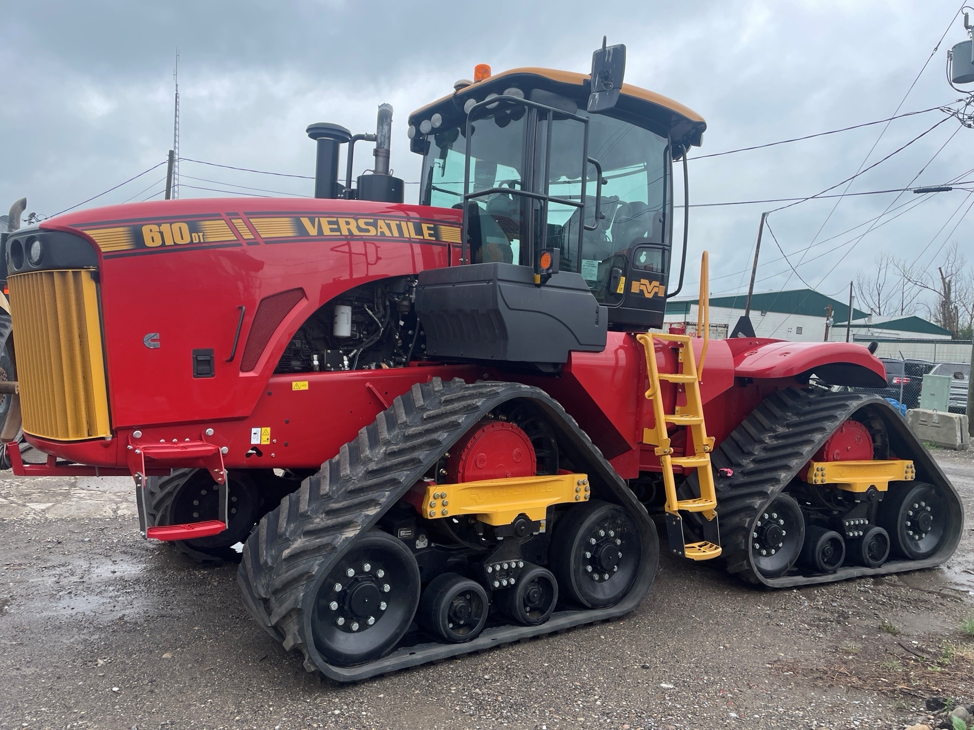 2021 Versatile DT610 Tractor Rubber Track