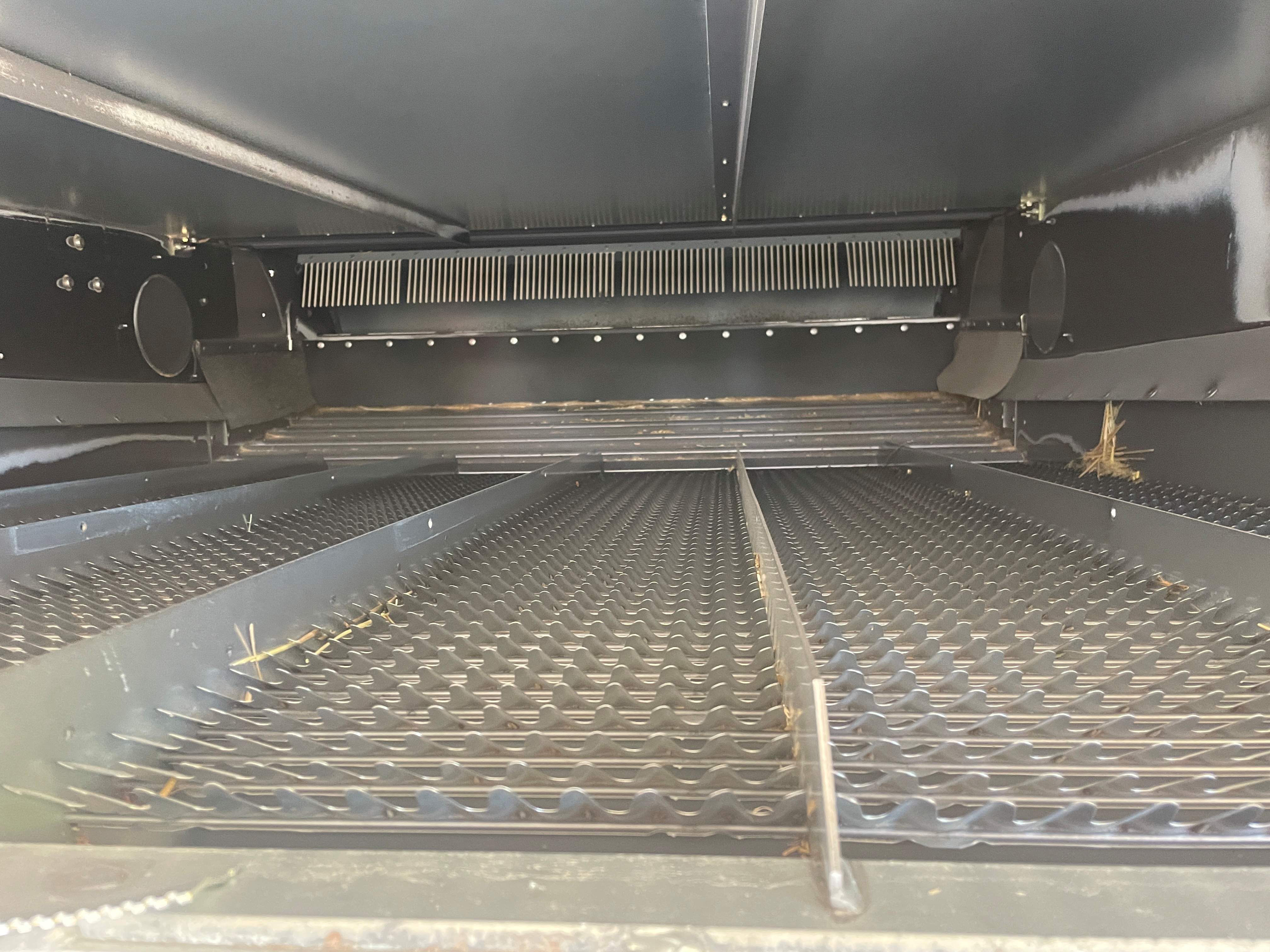 2012 Gleaner S77 Combine