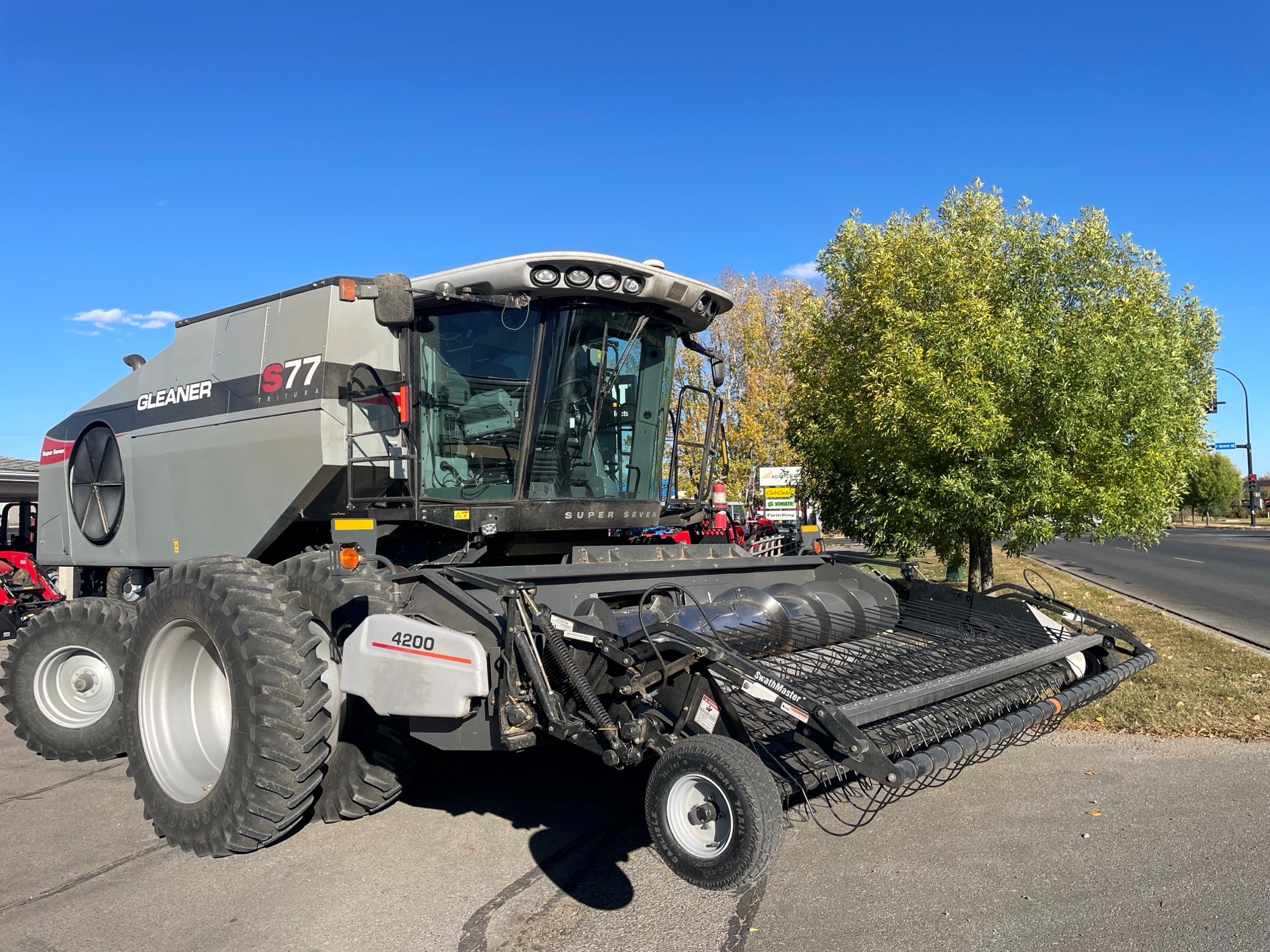 2012 Gleaner S77 Combine