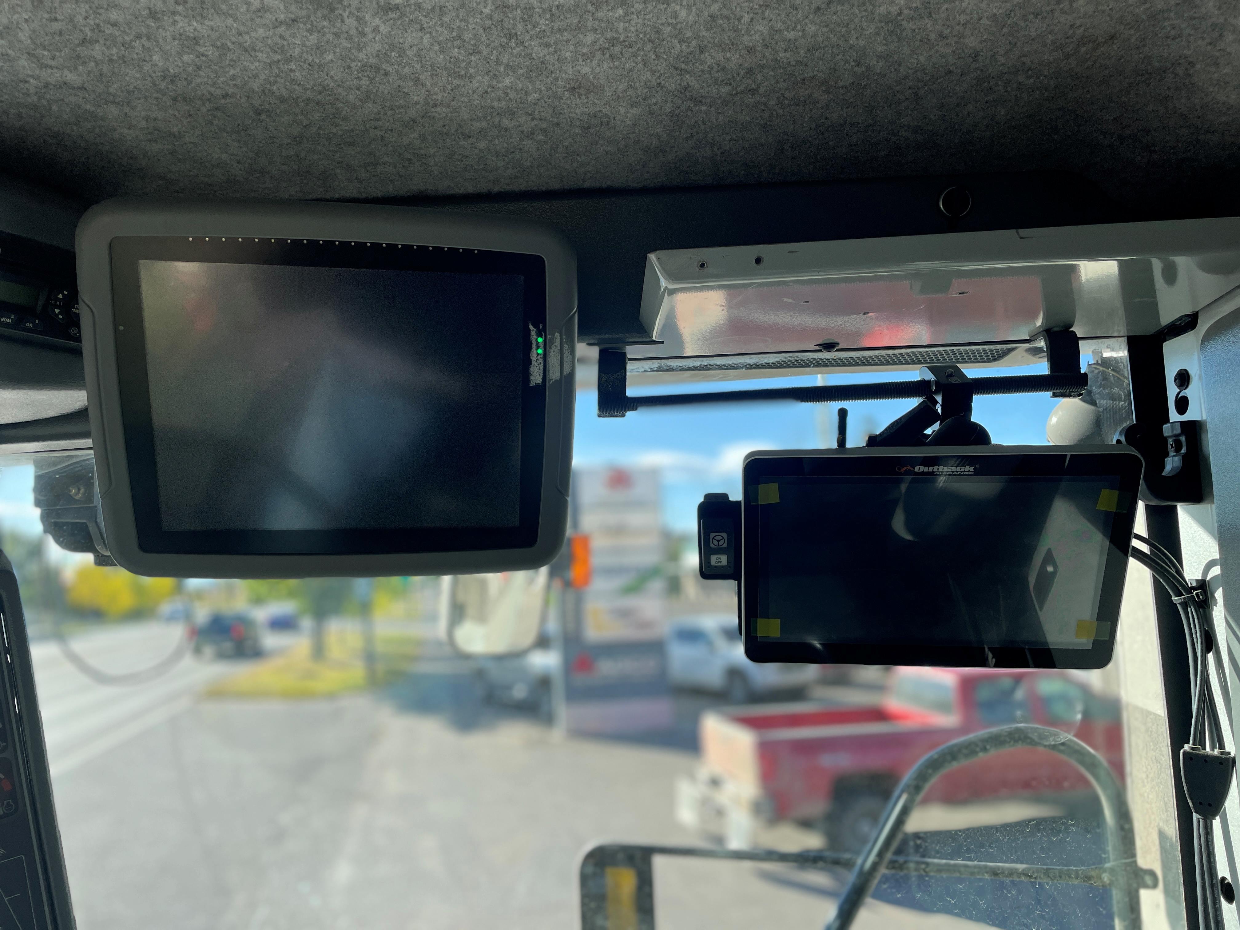 2012 Gleaner S77 Combine