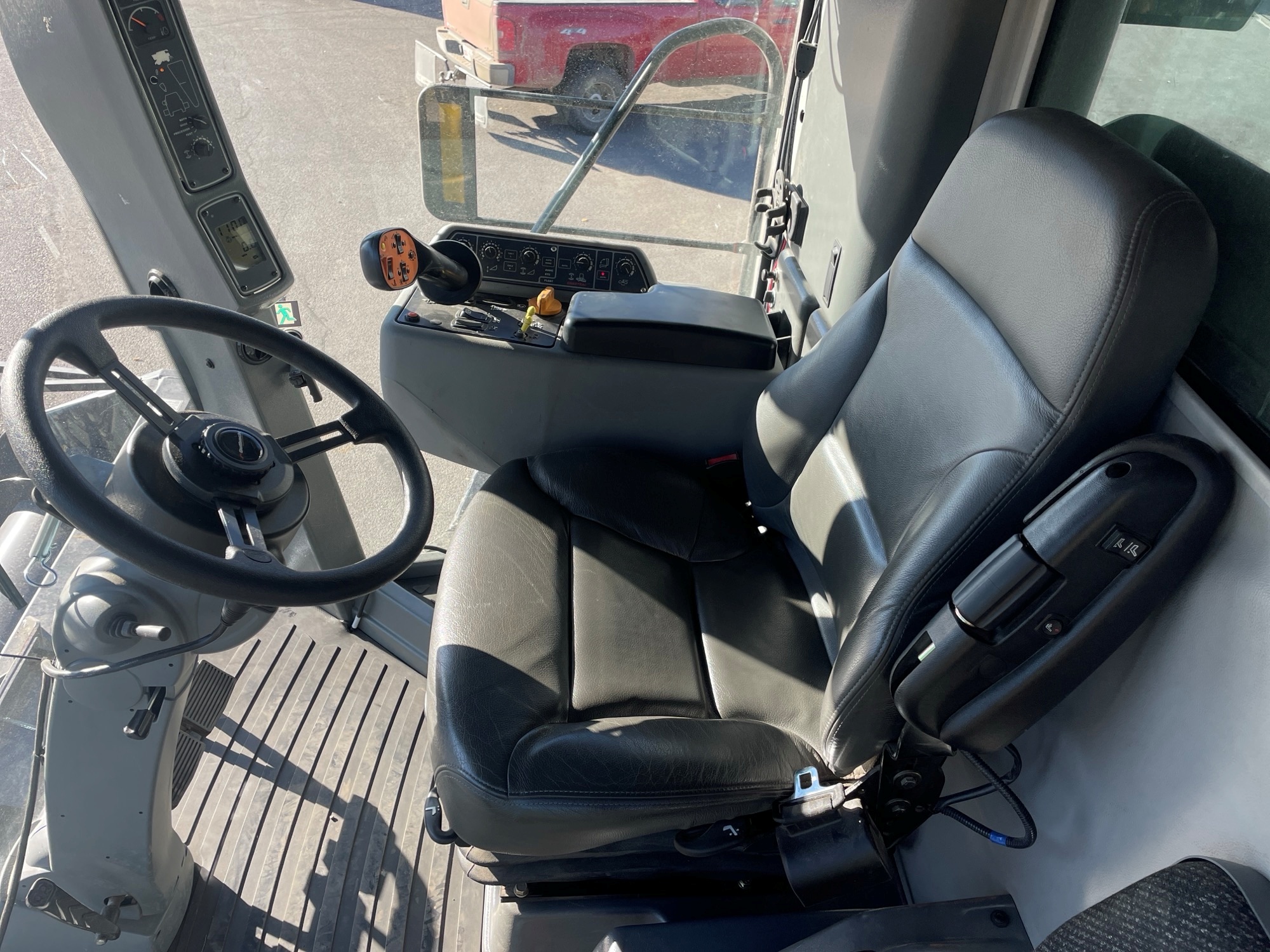 2012 Gleaner S77 Combine