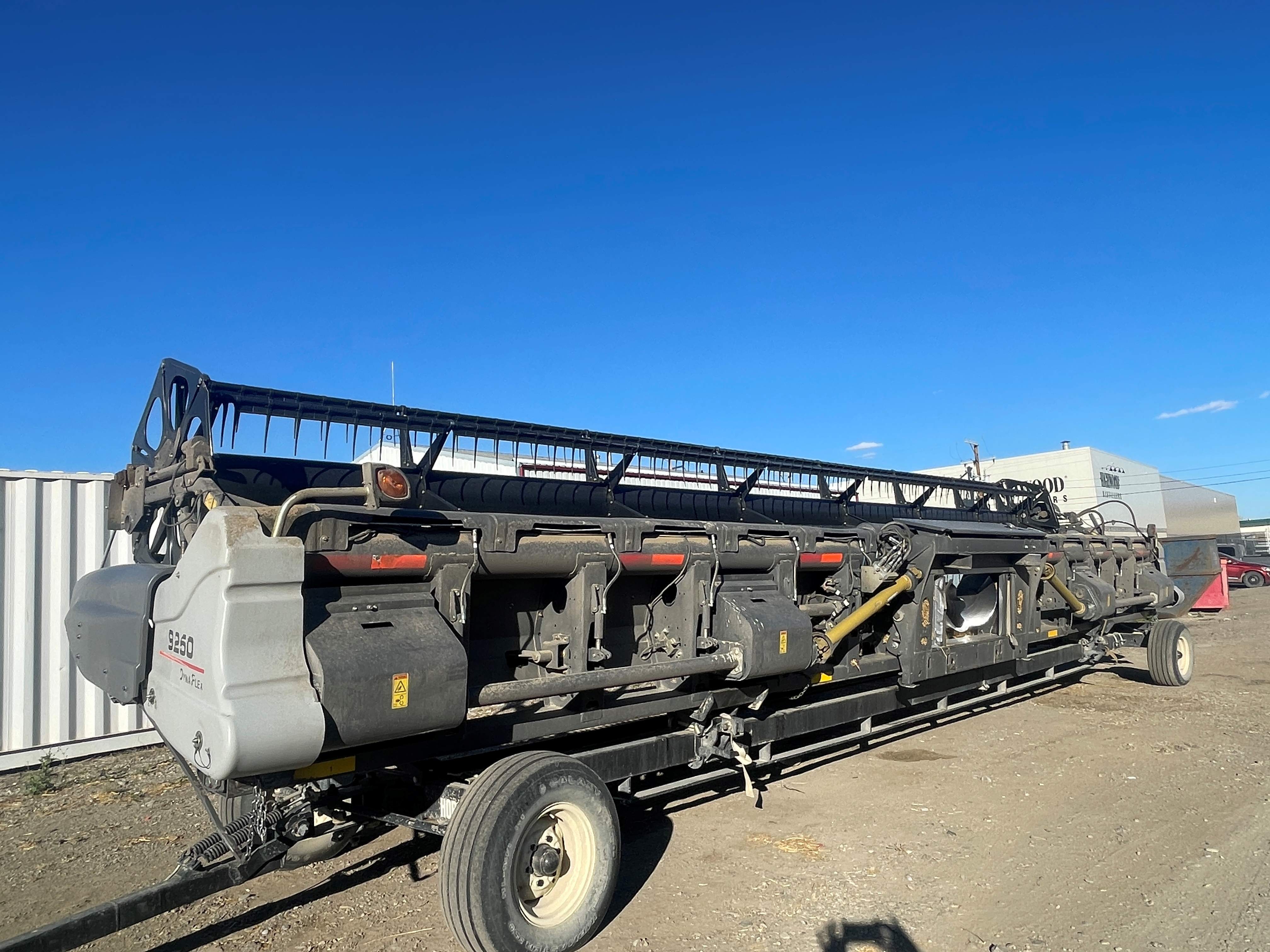 2012 AGCO 9250 Header Draper