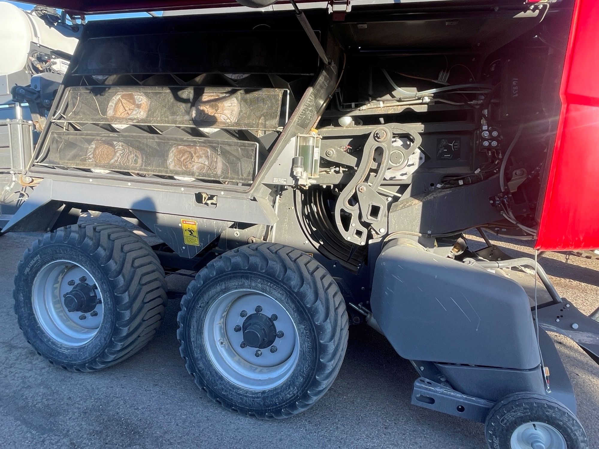 2022 Massey Ferguson 2270XD Baler/Big Square