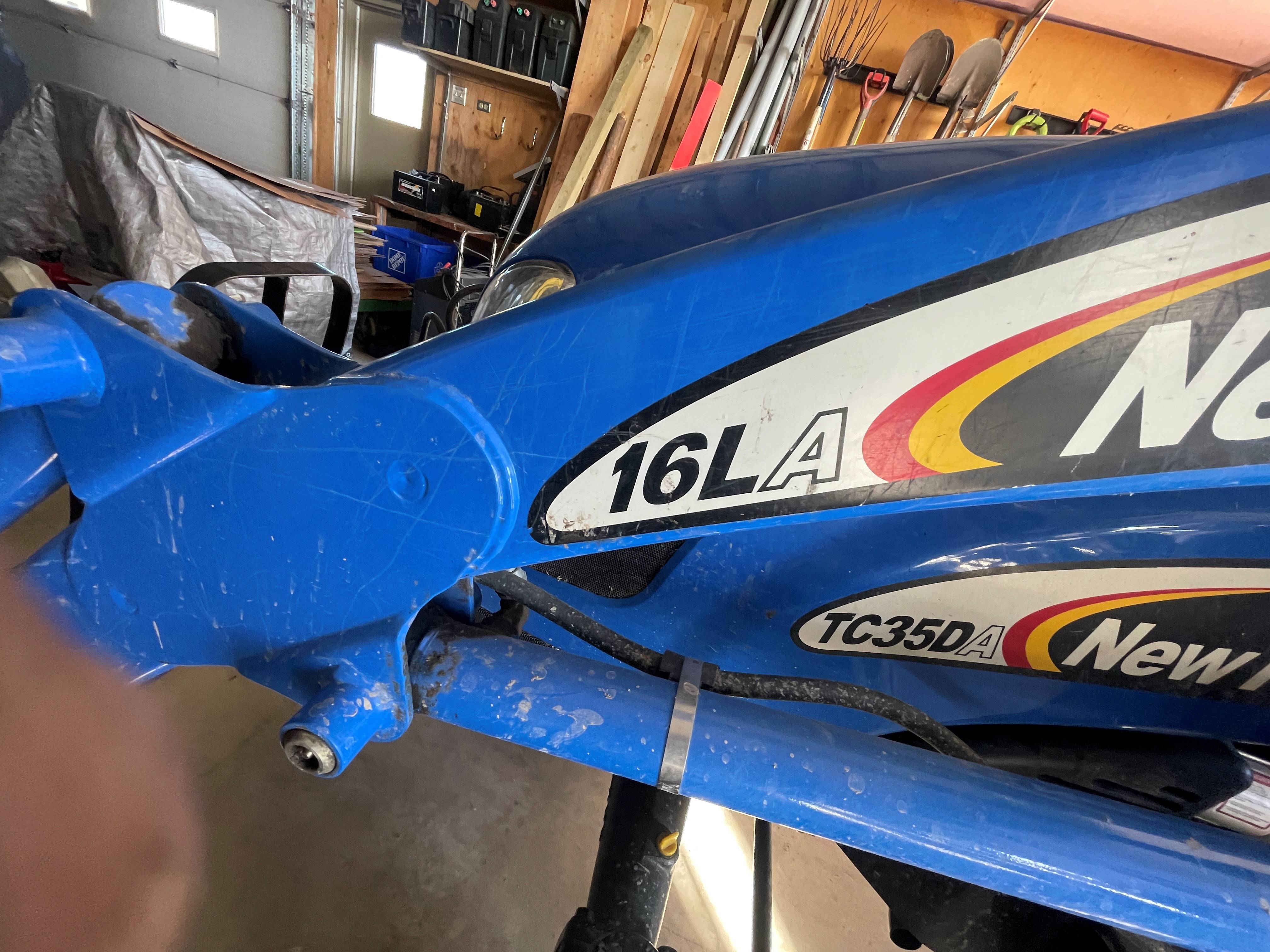 2006 New Holland TC35D Tractor Compact